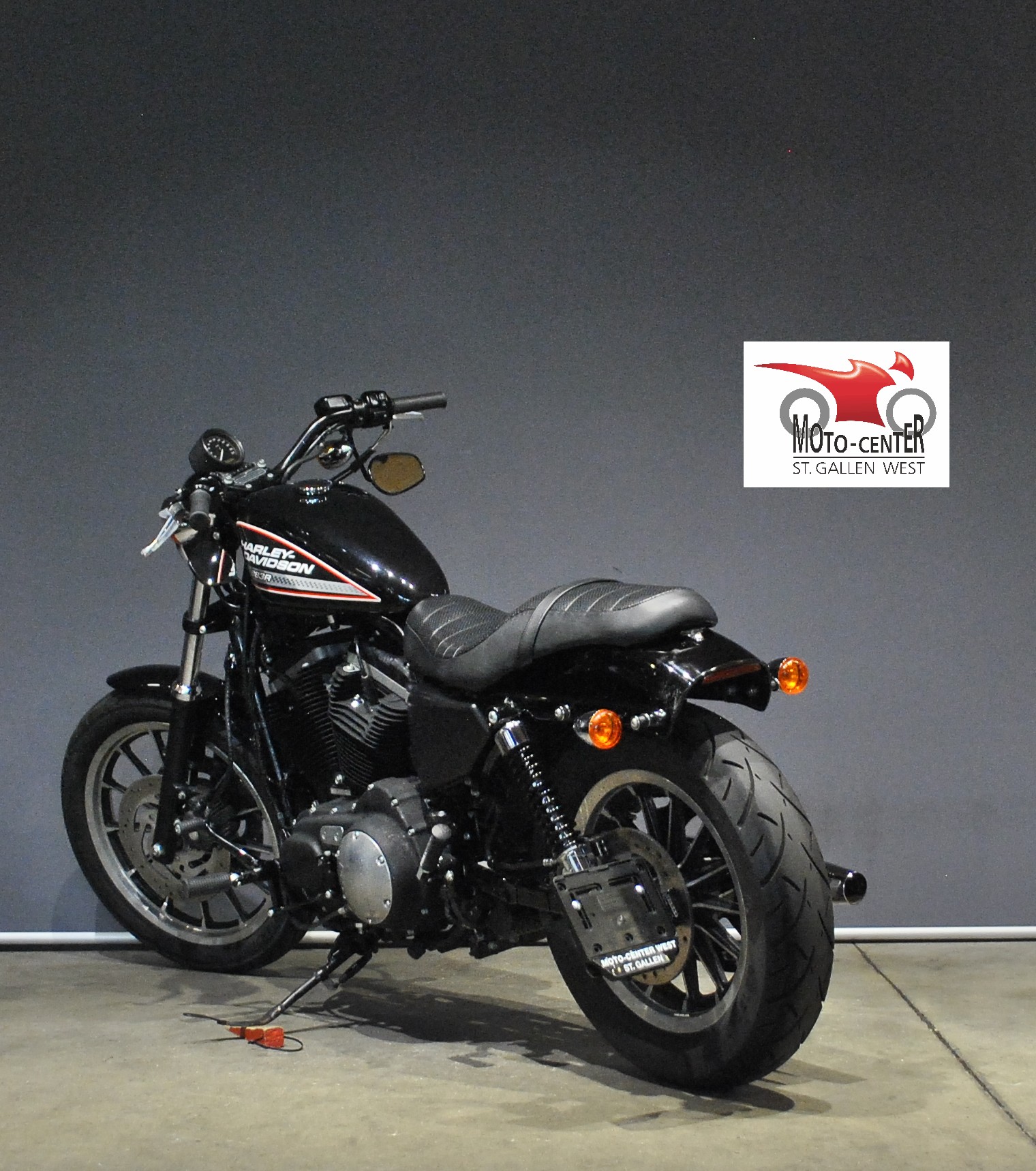 HARLEY-DAVIDSON XL 883 R Sportster Roadster Injection-showroom-element-3