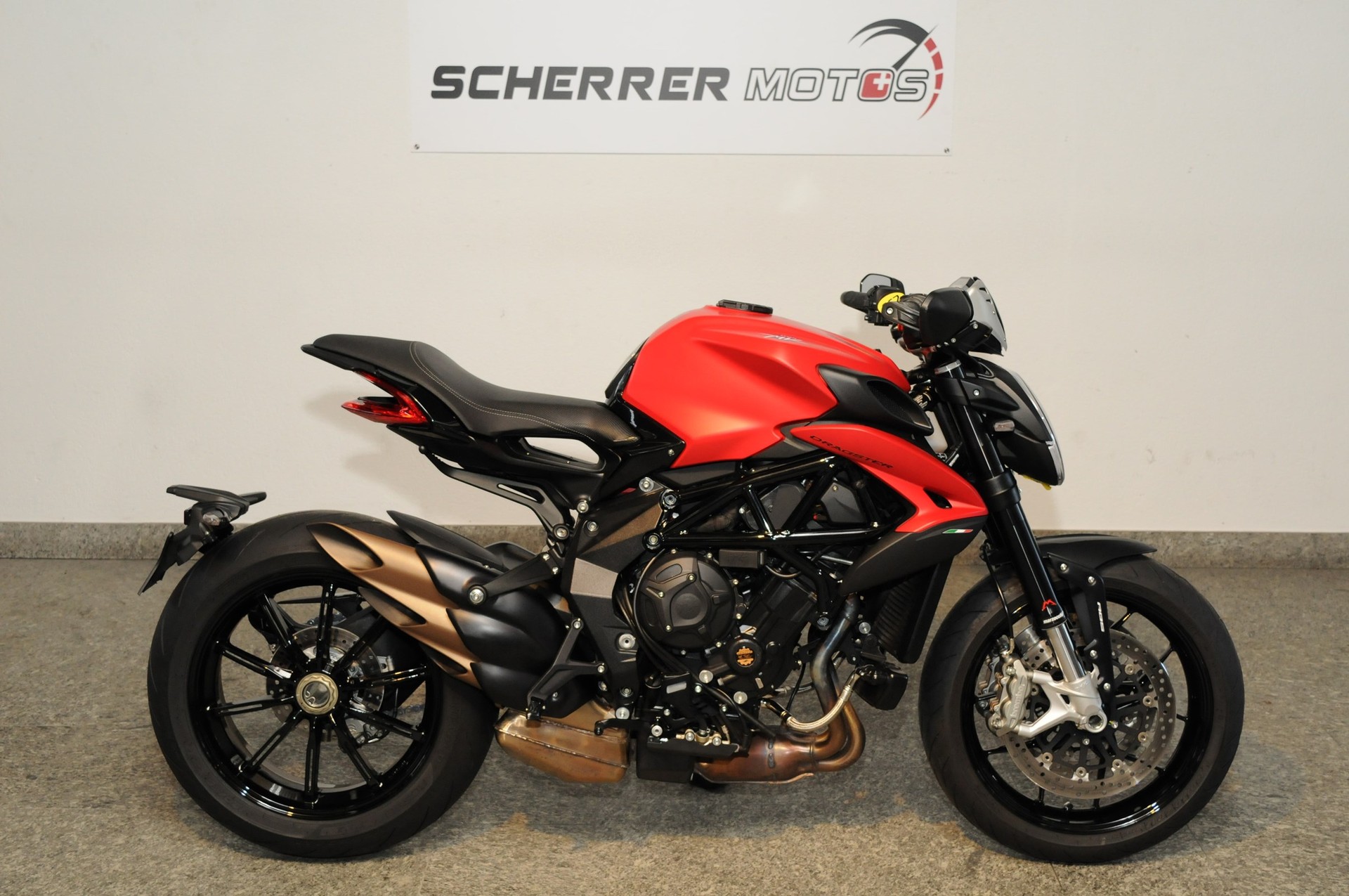 MV AGUSTA Dragster 800 Rosso