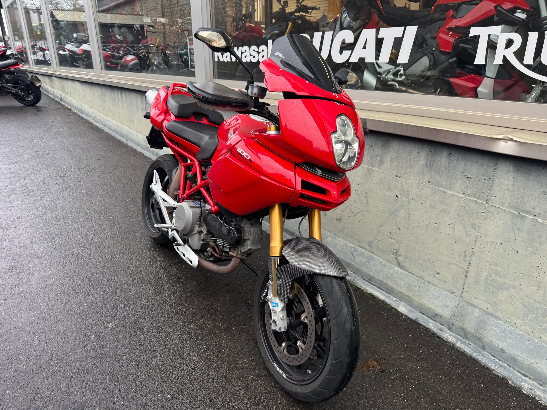 DUCATI Multistrada 1100 S-showroom-element-1