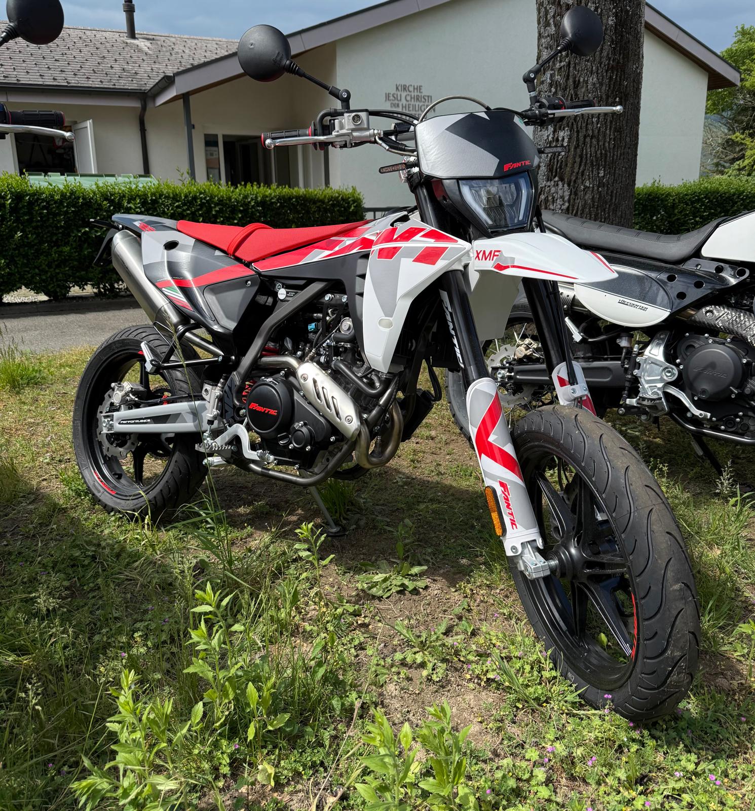 FANTIC XMF 125 Motard Performance