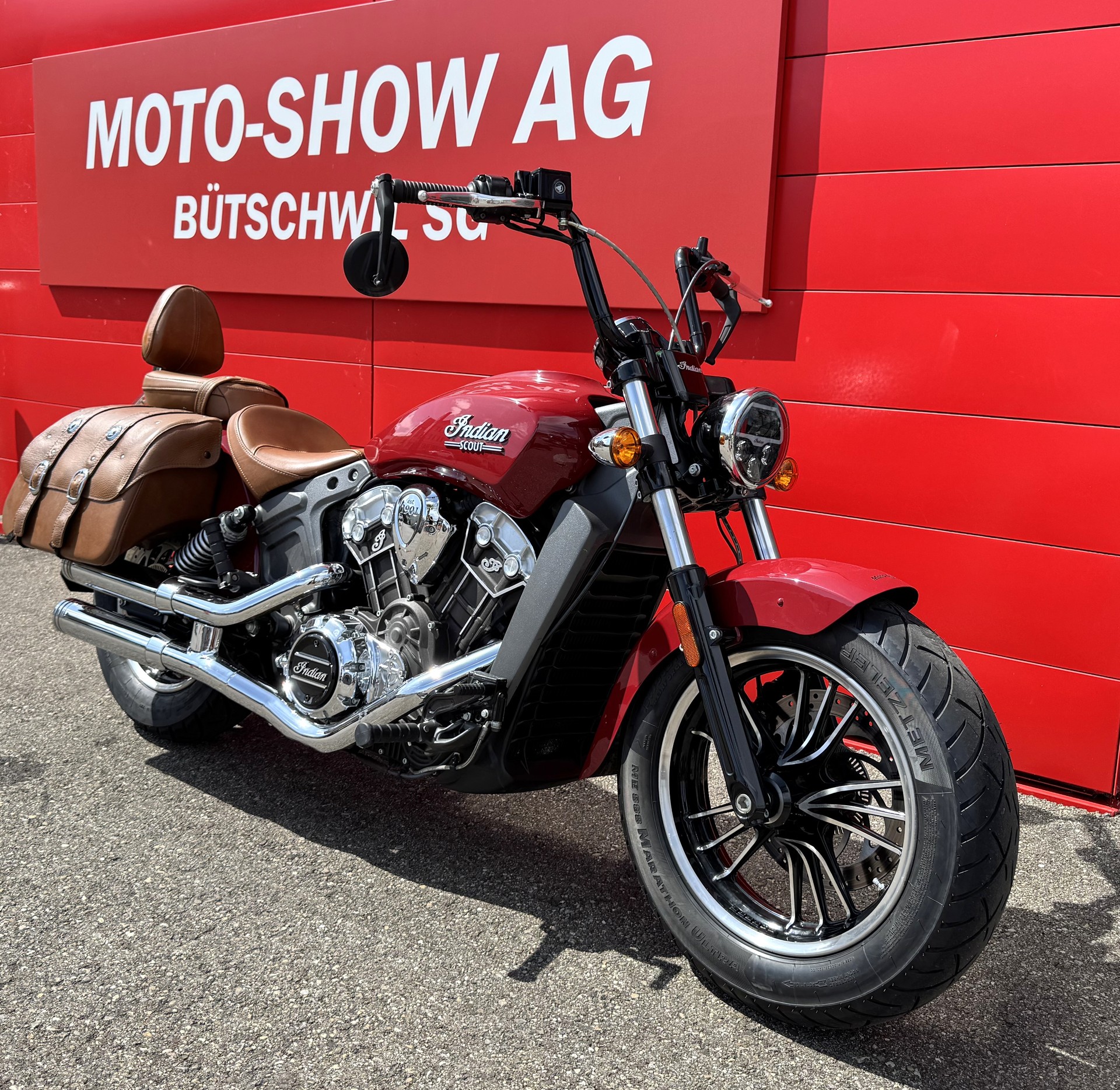 INDIAN Scout ABS-showroom-element-1