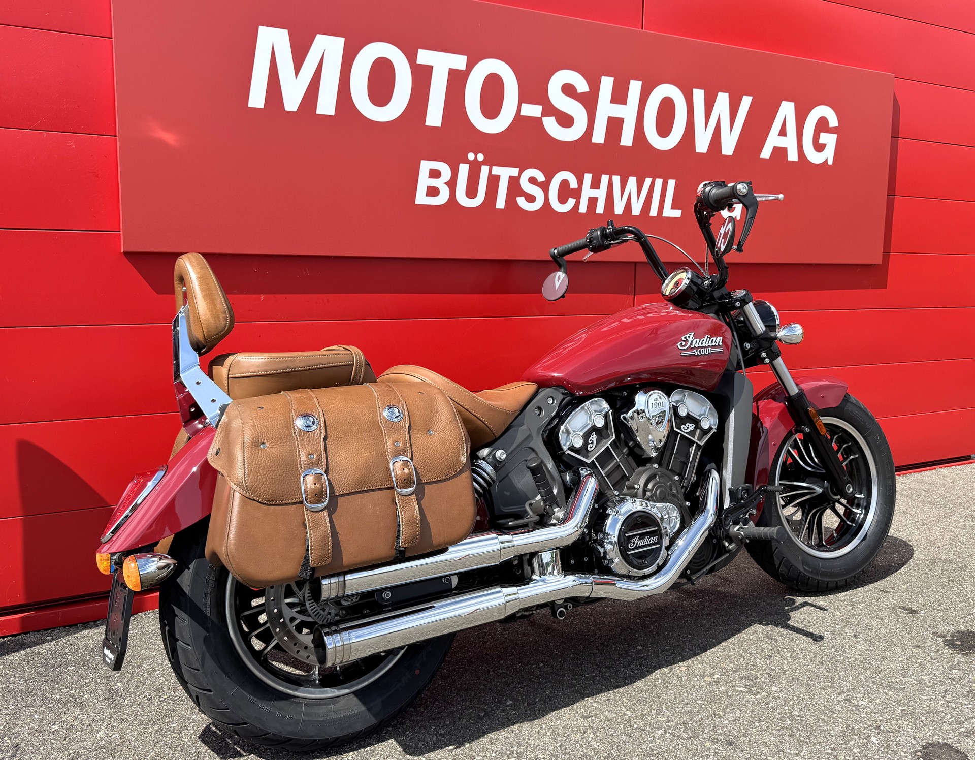 INDIAN Scout ABS-showroom-element-2