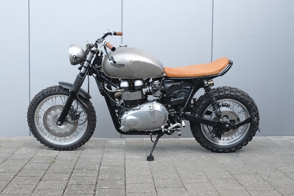 TRIUMPH Thruxton 900-showroom-element-3