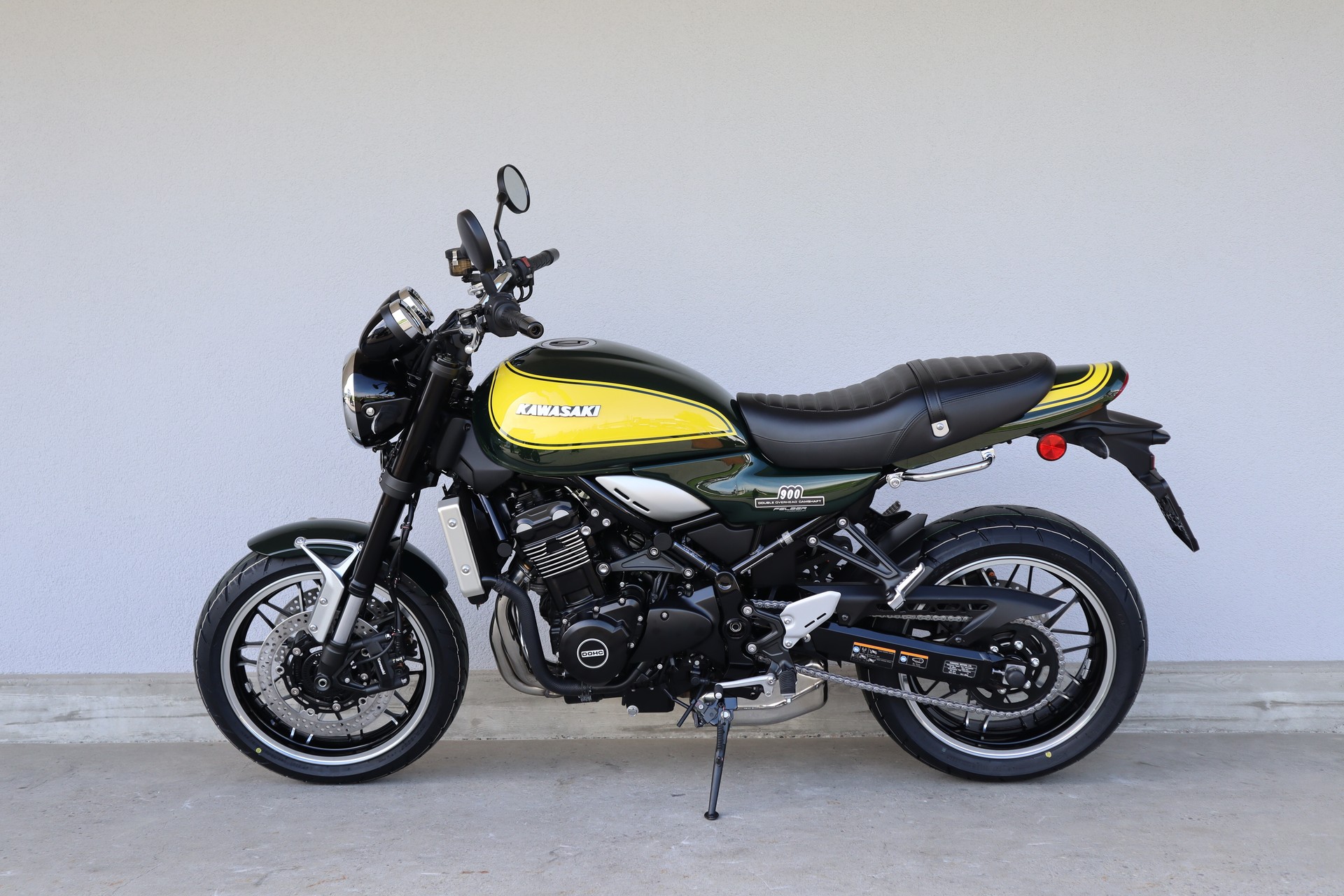 KAWASAKI Z 900 RS Yellow Ball-image-3