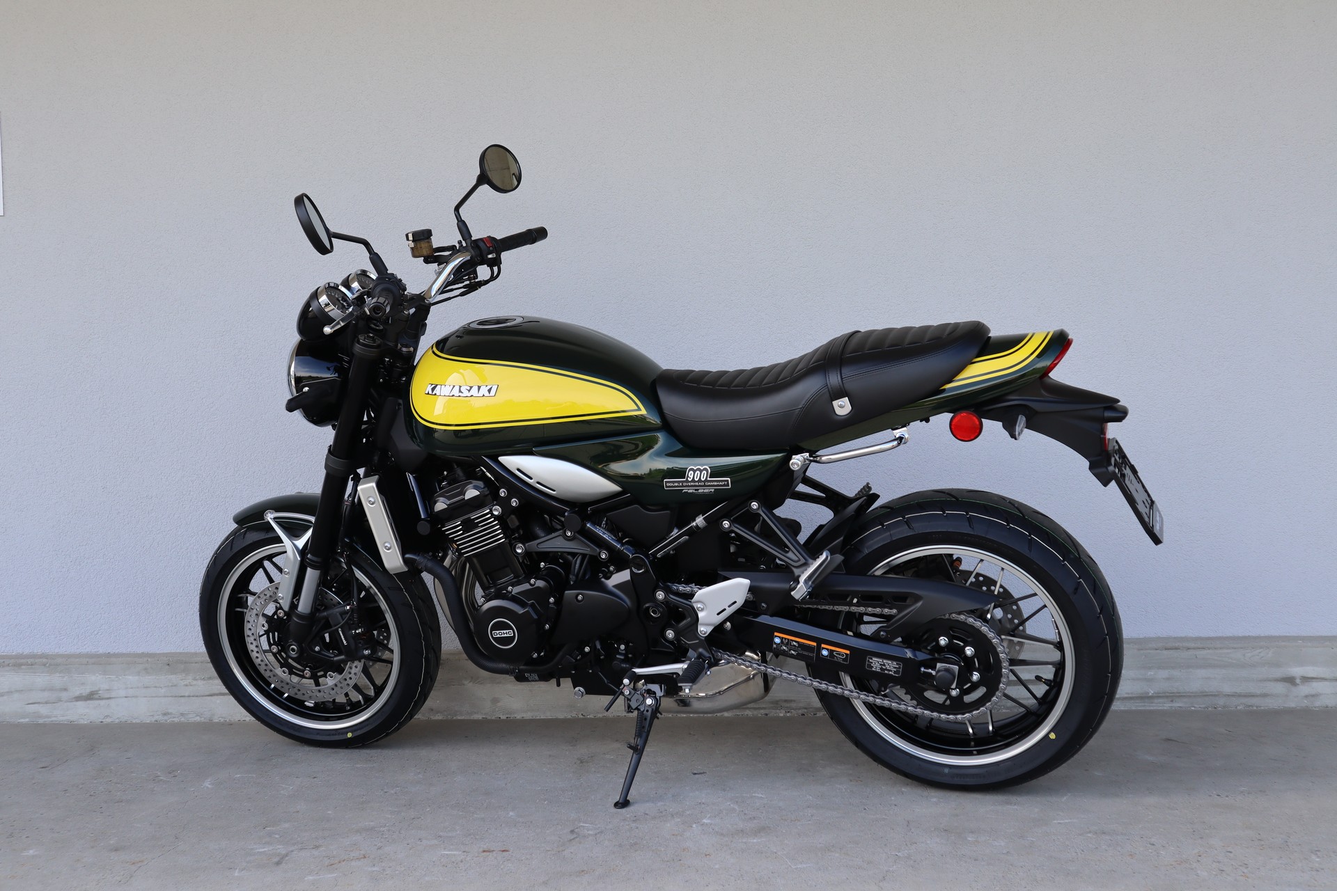 KAWASAKI Z 900 RS Yellow Ball-image-5