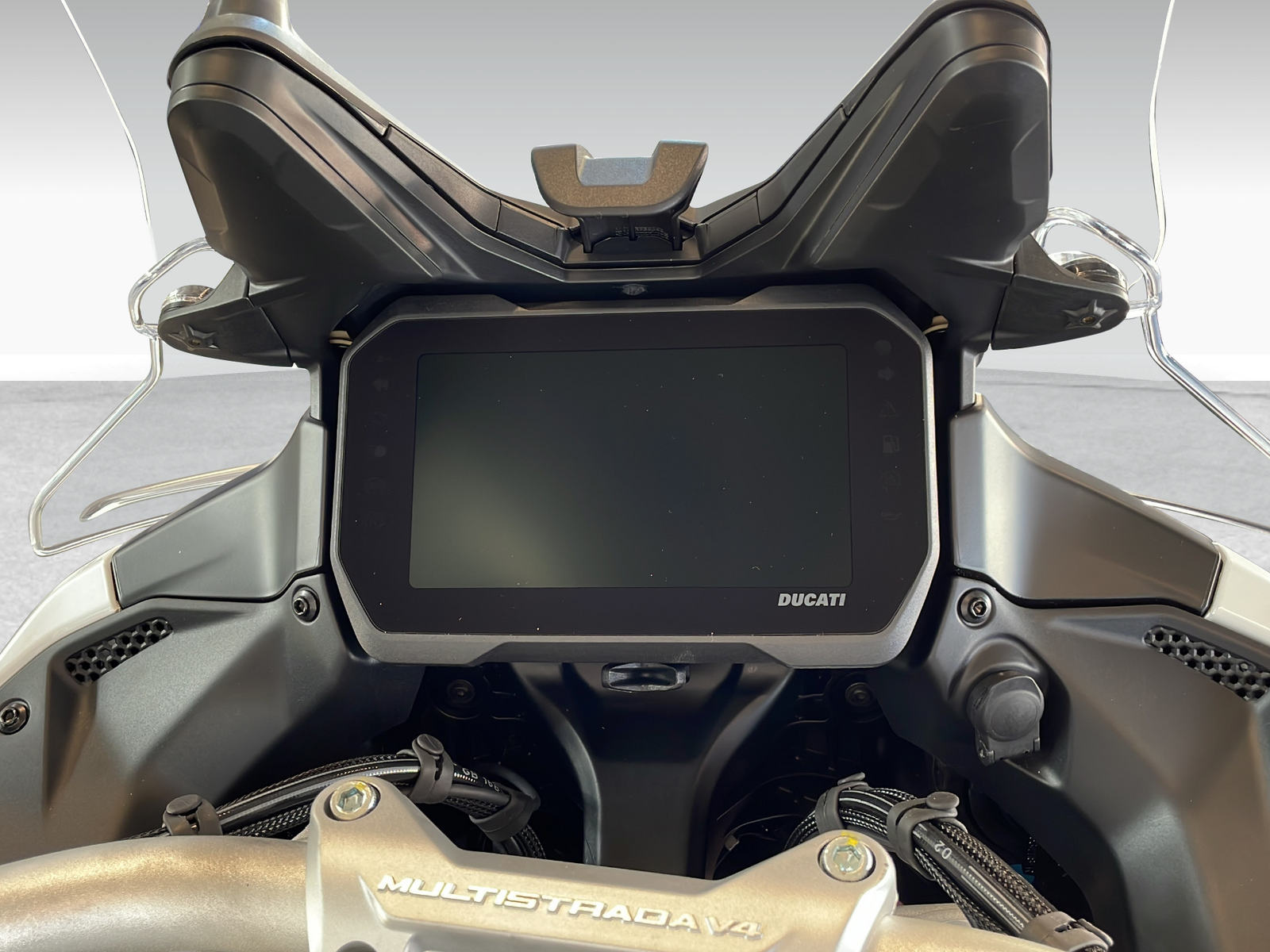 DUCATI MULTISTRADA V4 S Travel & Radar ABS-image-6