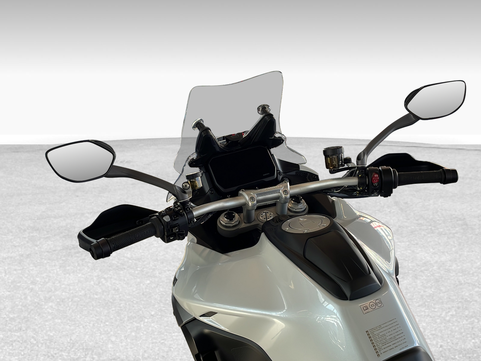DUCATI MULTISTRADA V4 S Travel & Radar ABS-image-5
