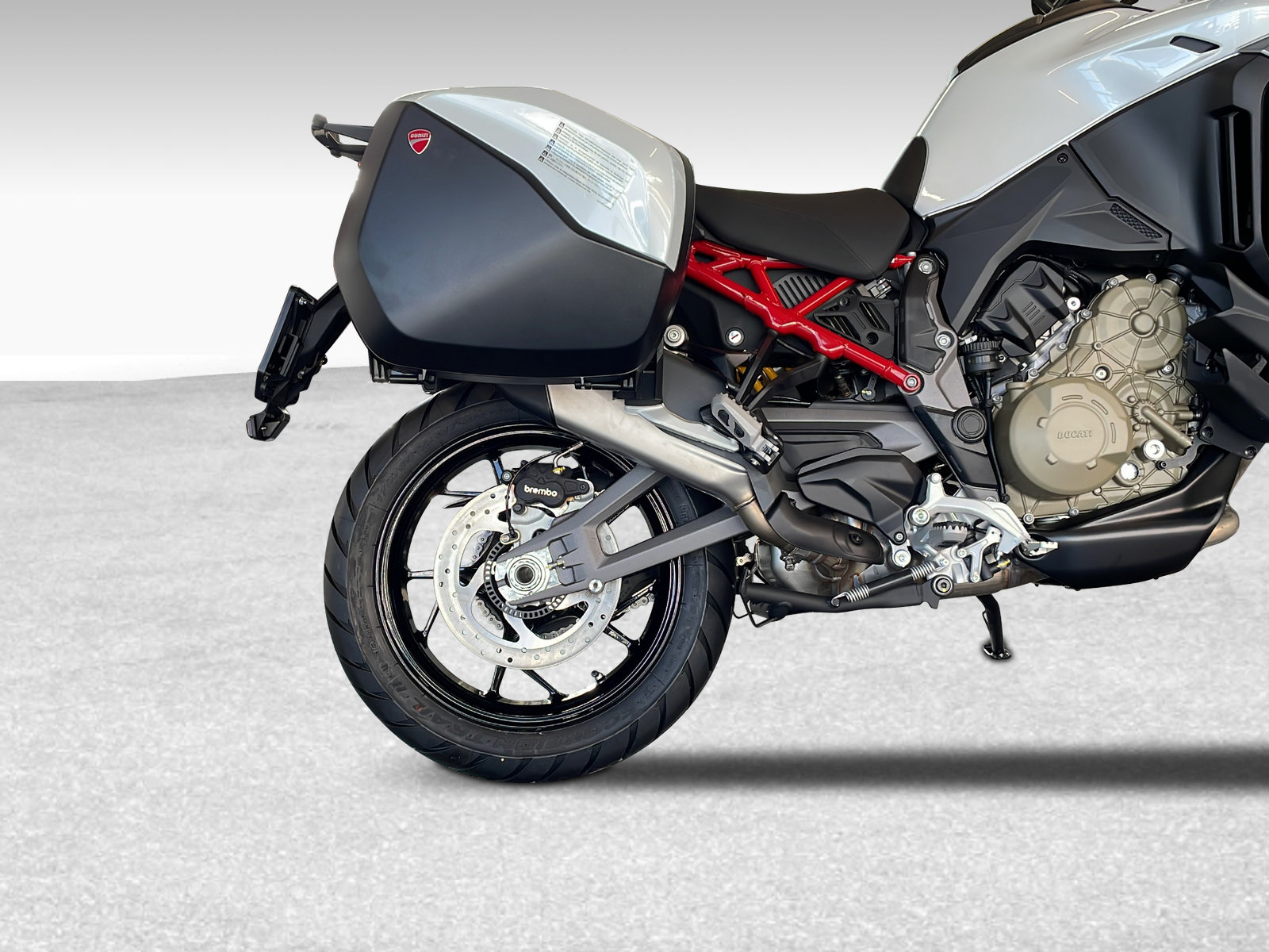 DUCATI MULTISTRADA V4 S Travel & Radar ABS-image-8