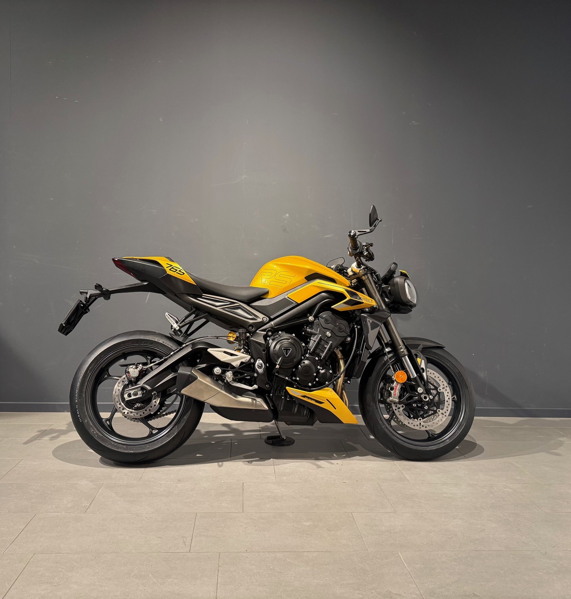 TRIUMPH Street Triple RS 765