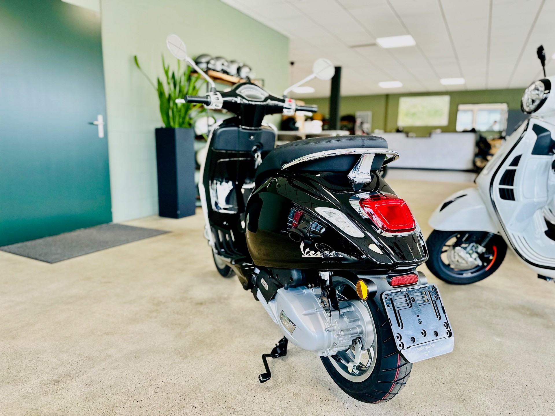 PIAGGIO Vespa 125 Primavera-image-3