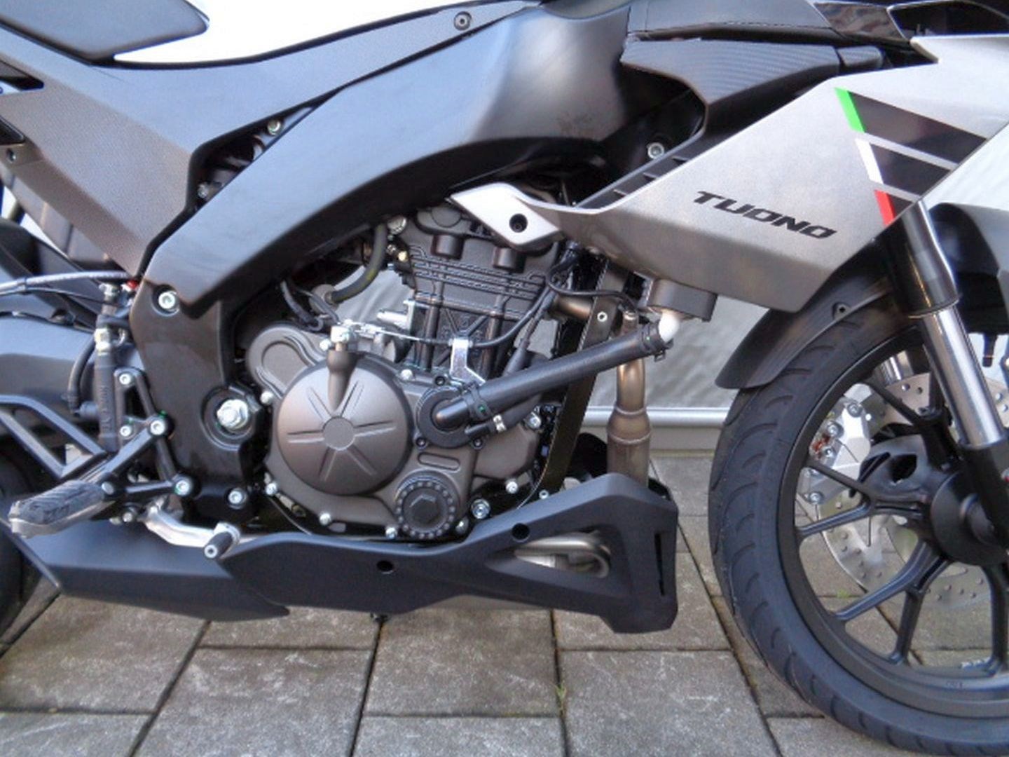 APRILIA TUONO 125-image-6