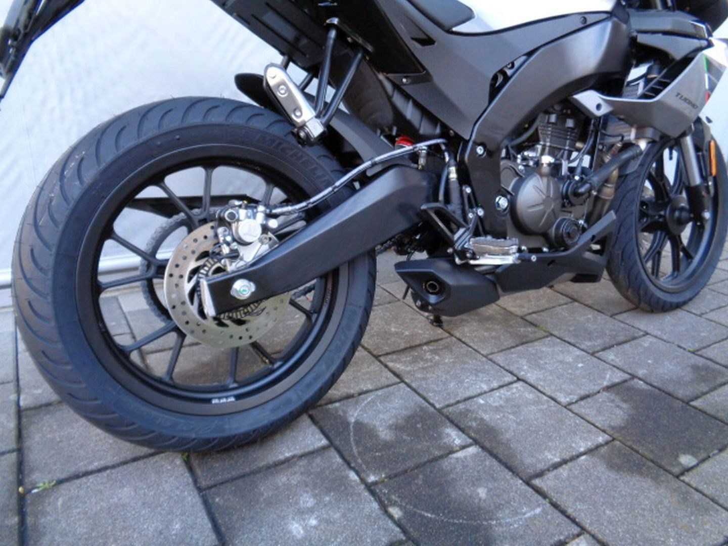 APRILIA TUONO 125-image-8
