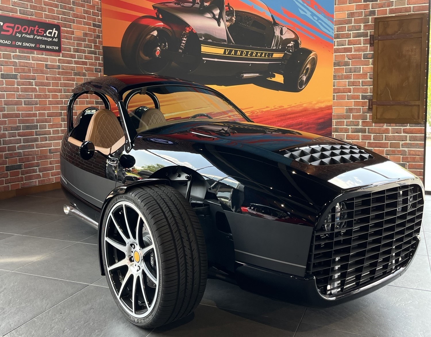 VANDERHALL Carmel GTS-showroom-element-1