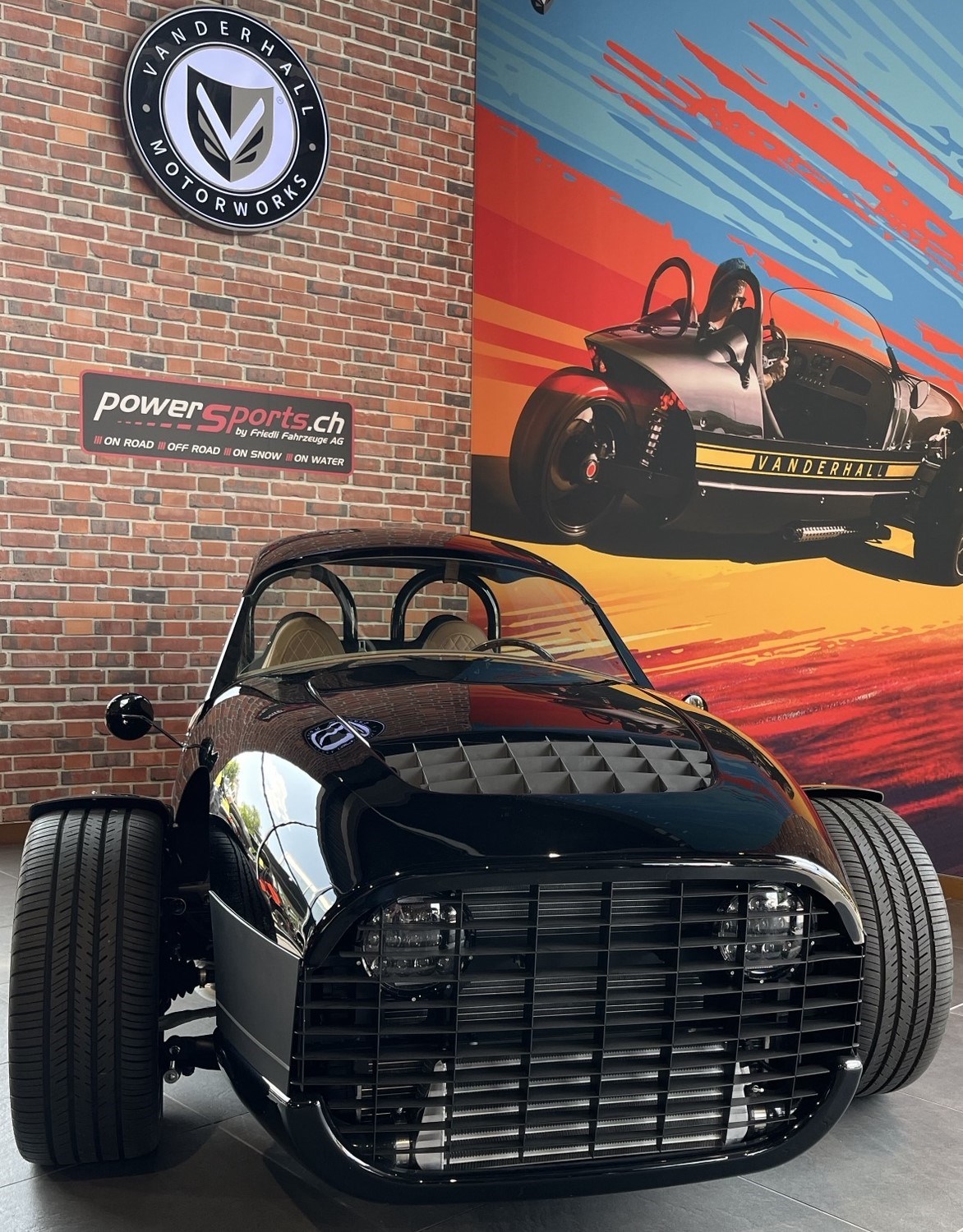 VANDERHALL Carmel GTS-showroom-element-2