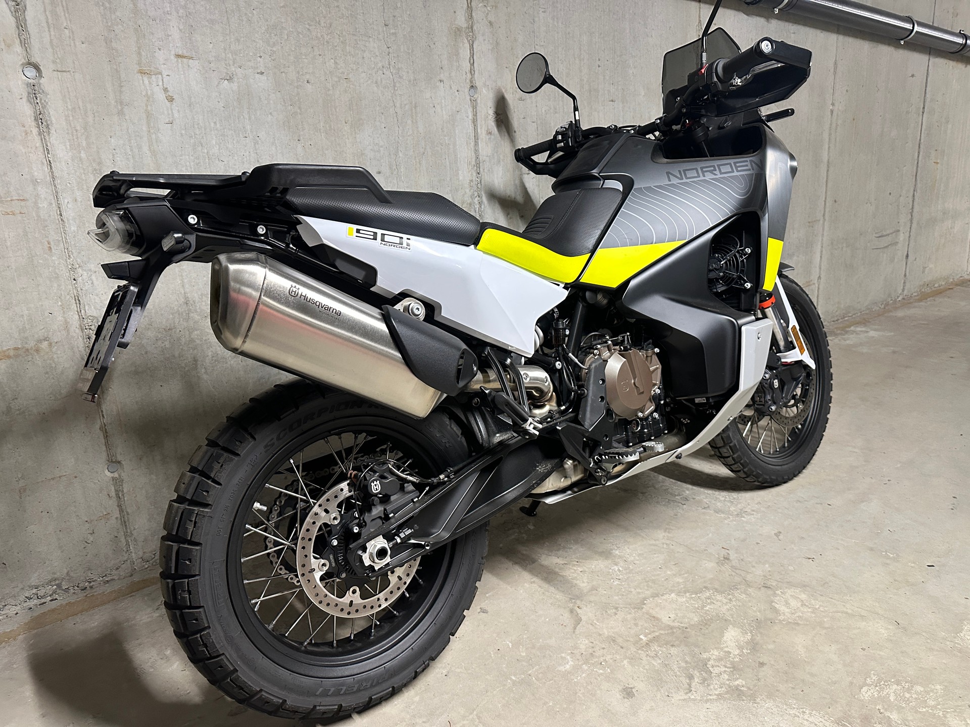 HUSQVARNA Norden 901 Expedition-image-2