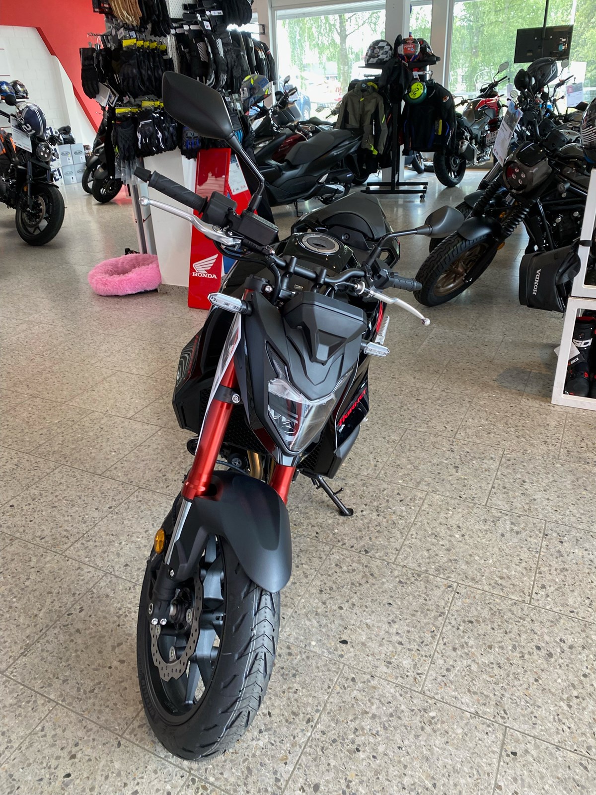 HONDA CB 750 Hornet-showroom-element-1