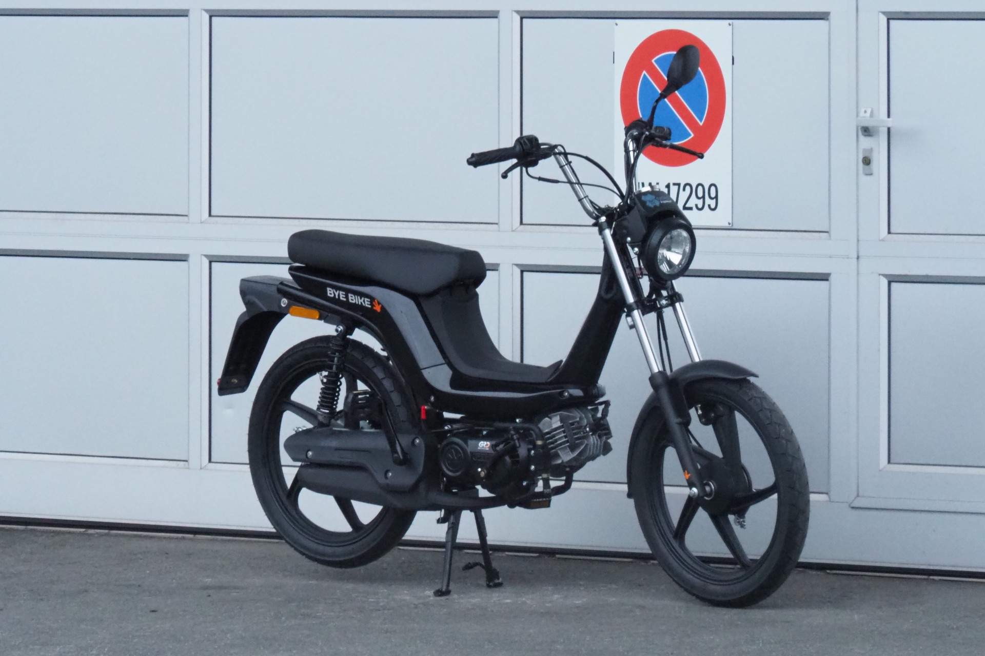 BYE BIKE Retro-showroom-element-3