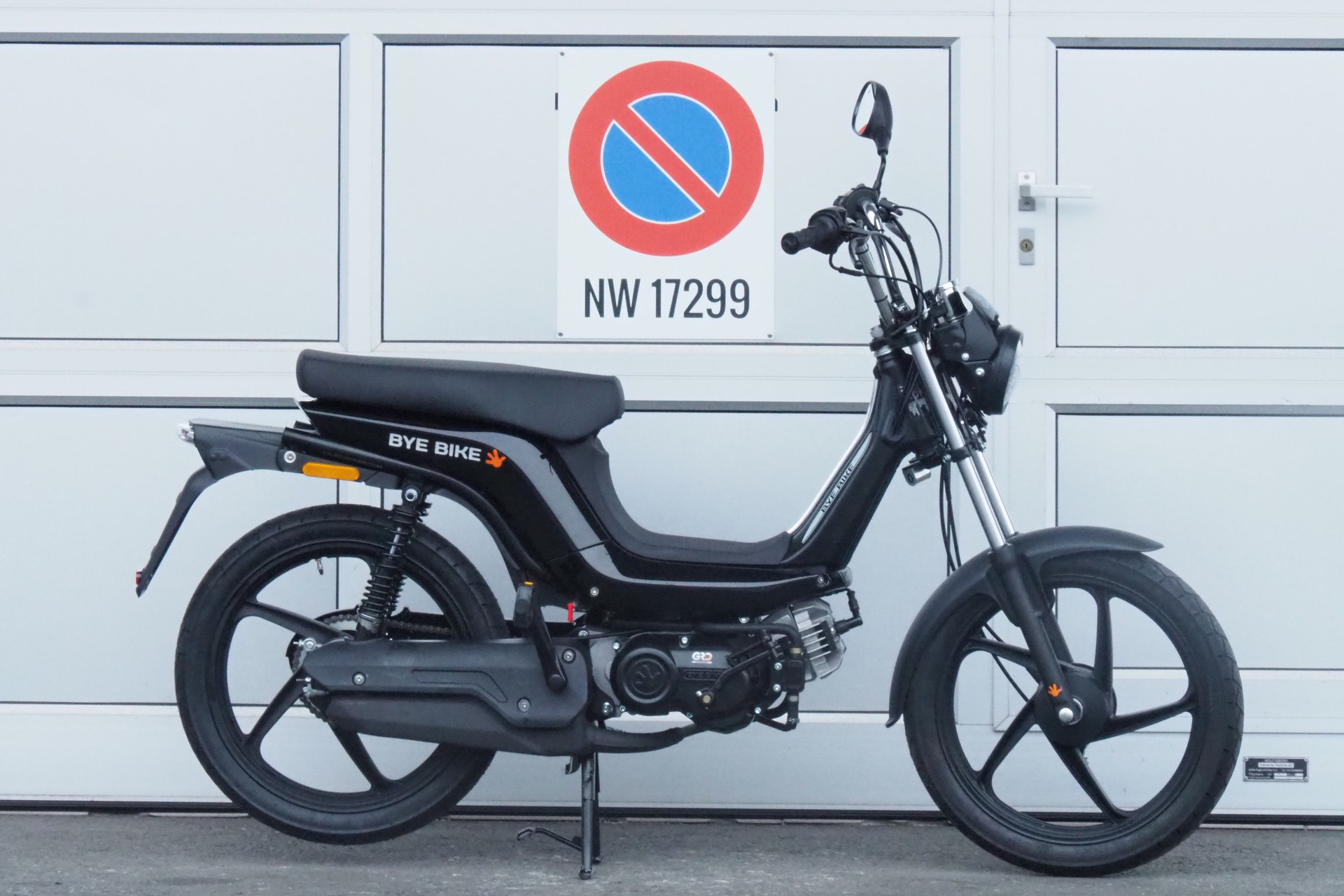 BYE BIKE Retro-showroom-element-1