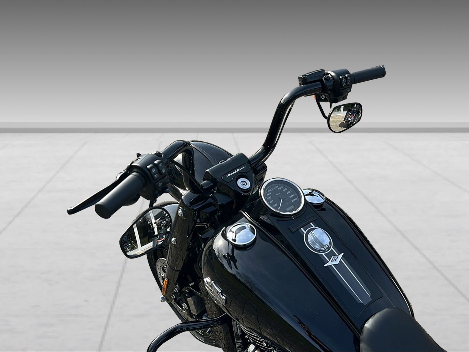 HARLEY-DAVIDSON FLHRXS Road King Special 114-showroom-element-3