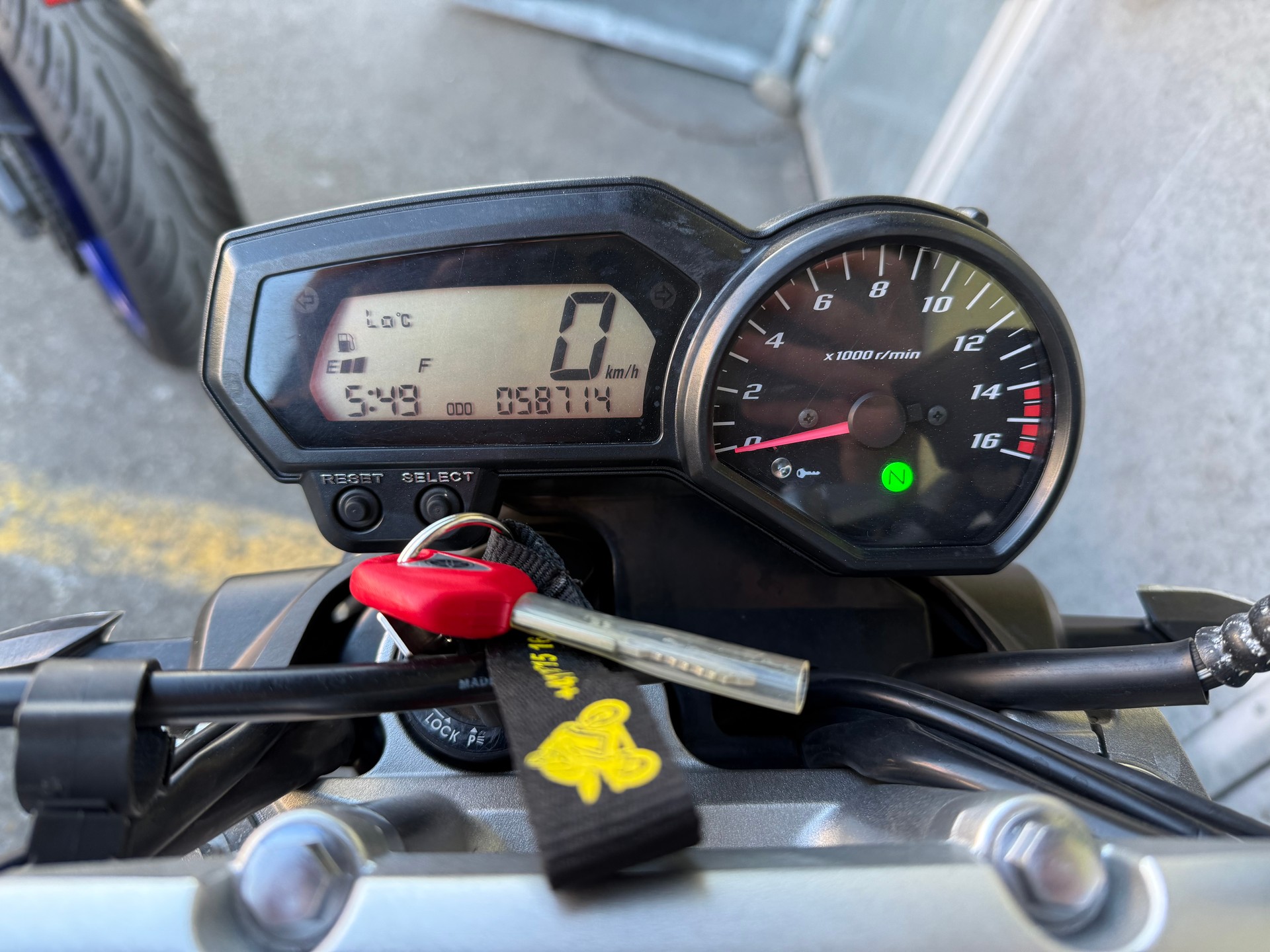 YAMAHA FZ6 N S2 ABS (25kW)-showroom-element-3