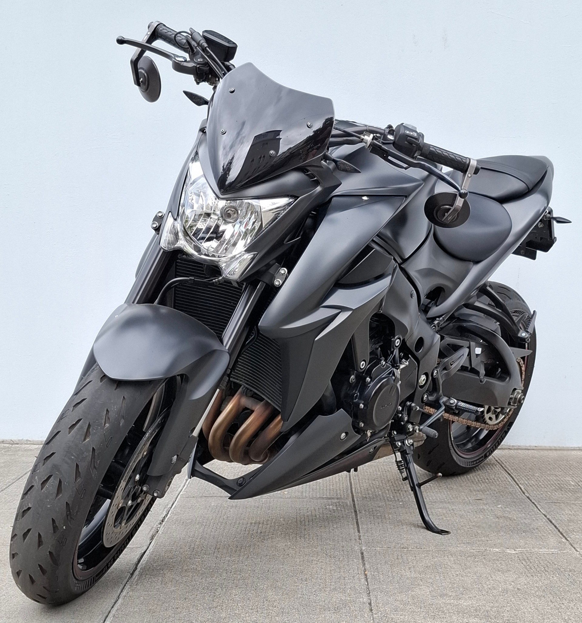 SUZUKI GSX-S 1000 ABS-showroom-element-2