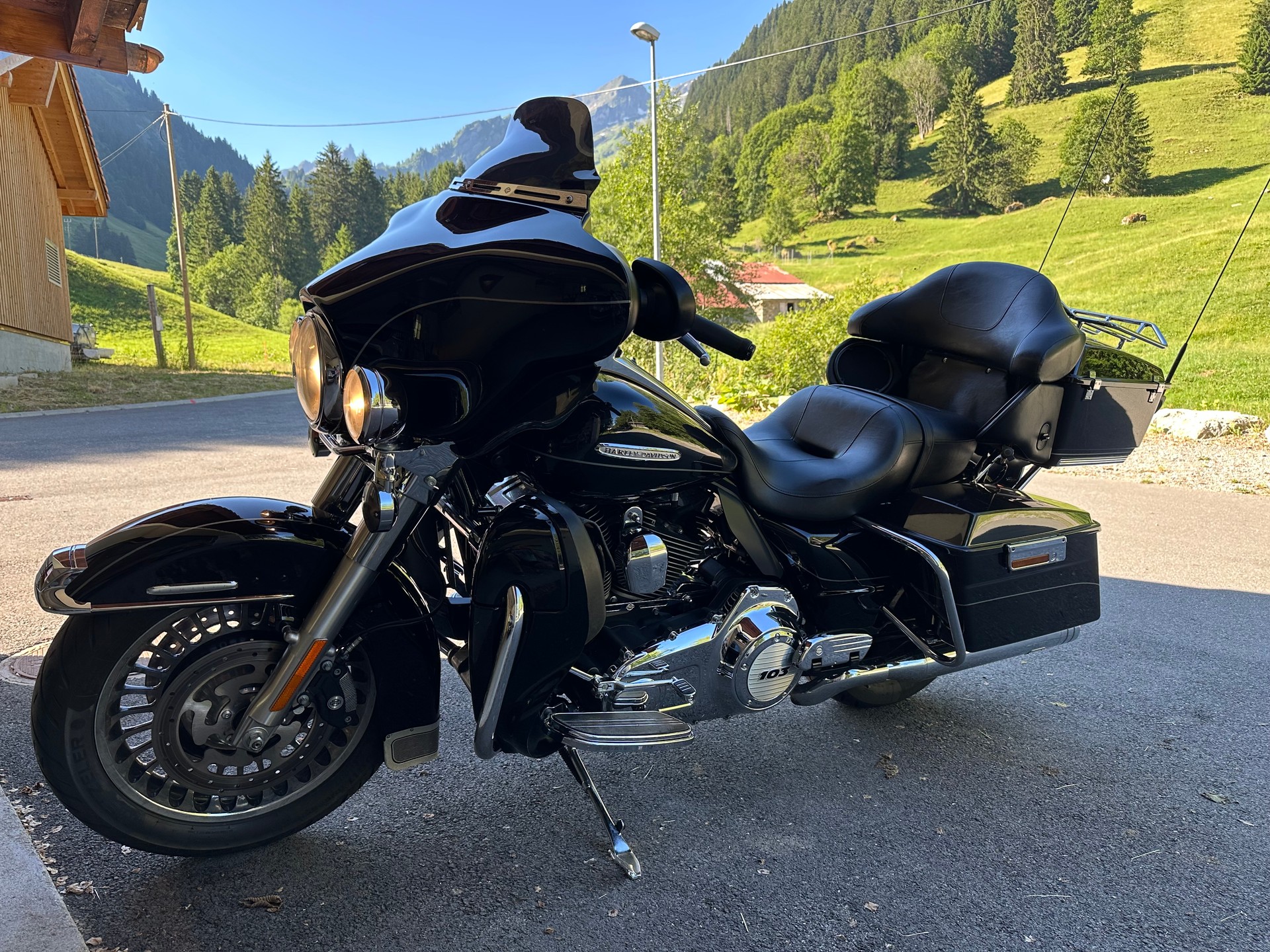 HARLEY-DAVIDSON FLHTK-image-0