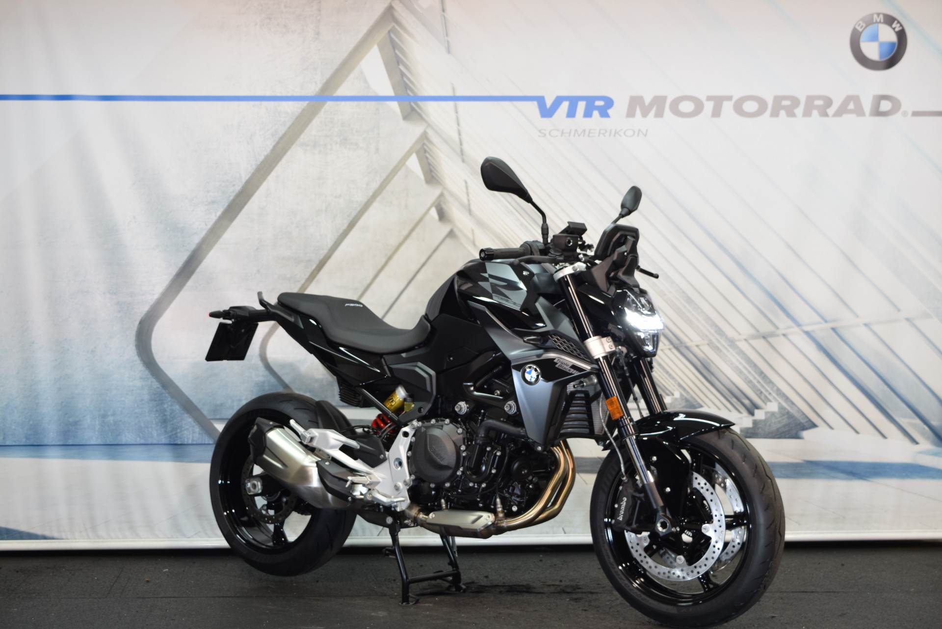 BMW F 900 R Triple Black Vollausstattung - Sofort verfügbar!-image-0