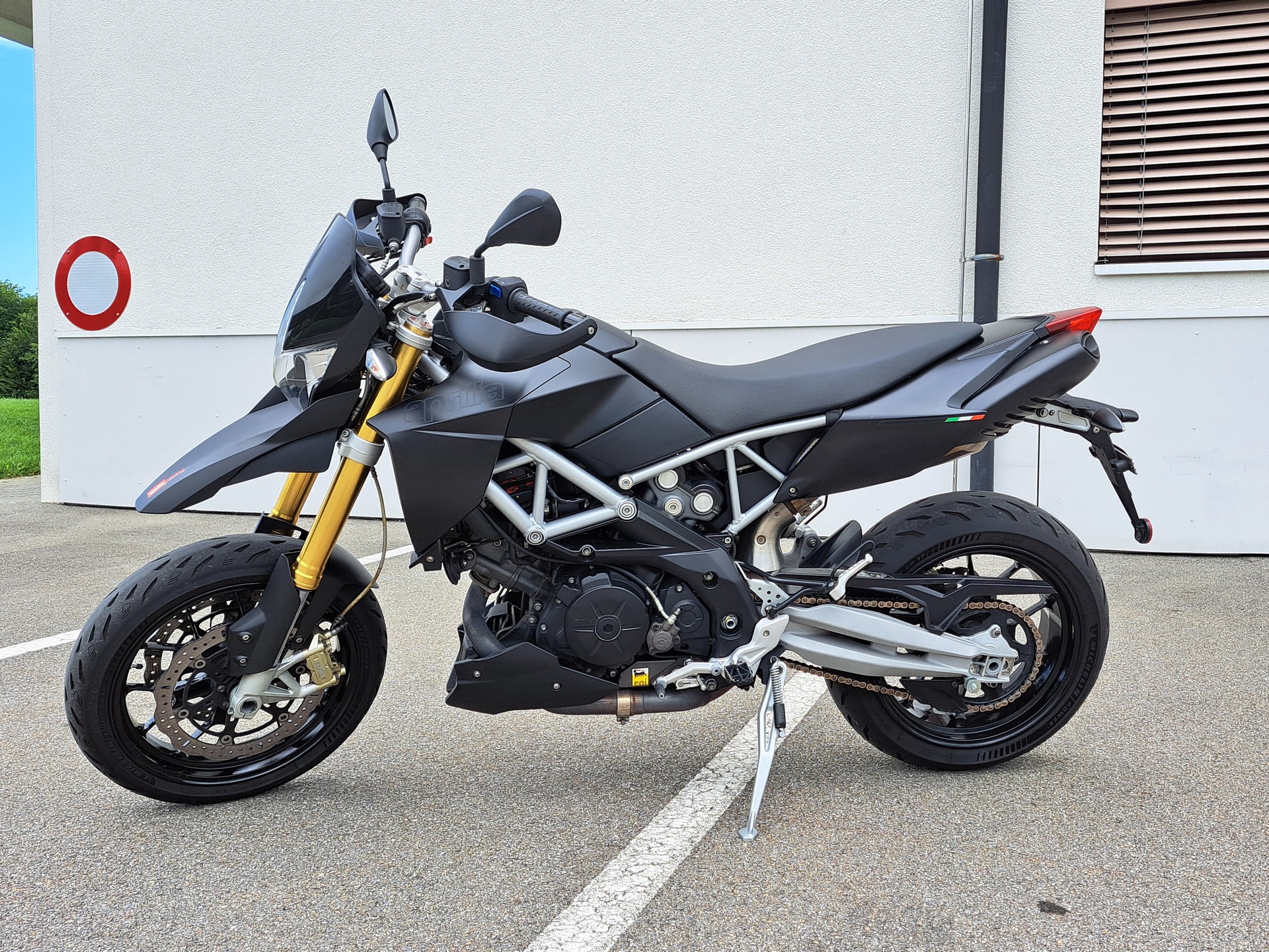 APRILIA Dorsoduro SMV 750 ABS-image-10