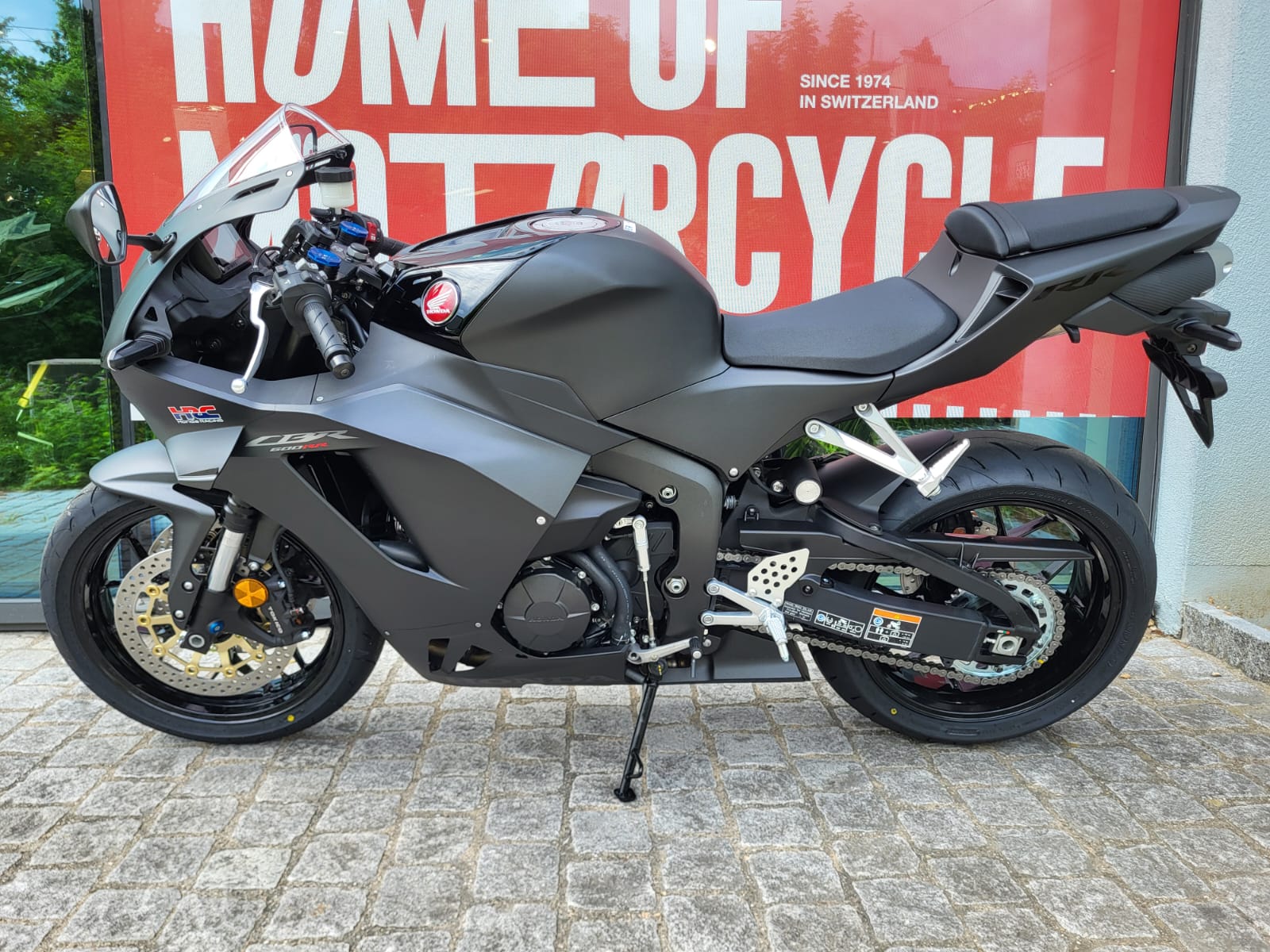 HONDA CBR 600 RR-showroom-element-2