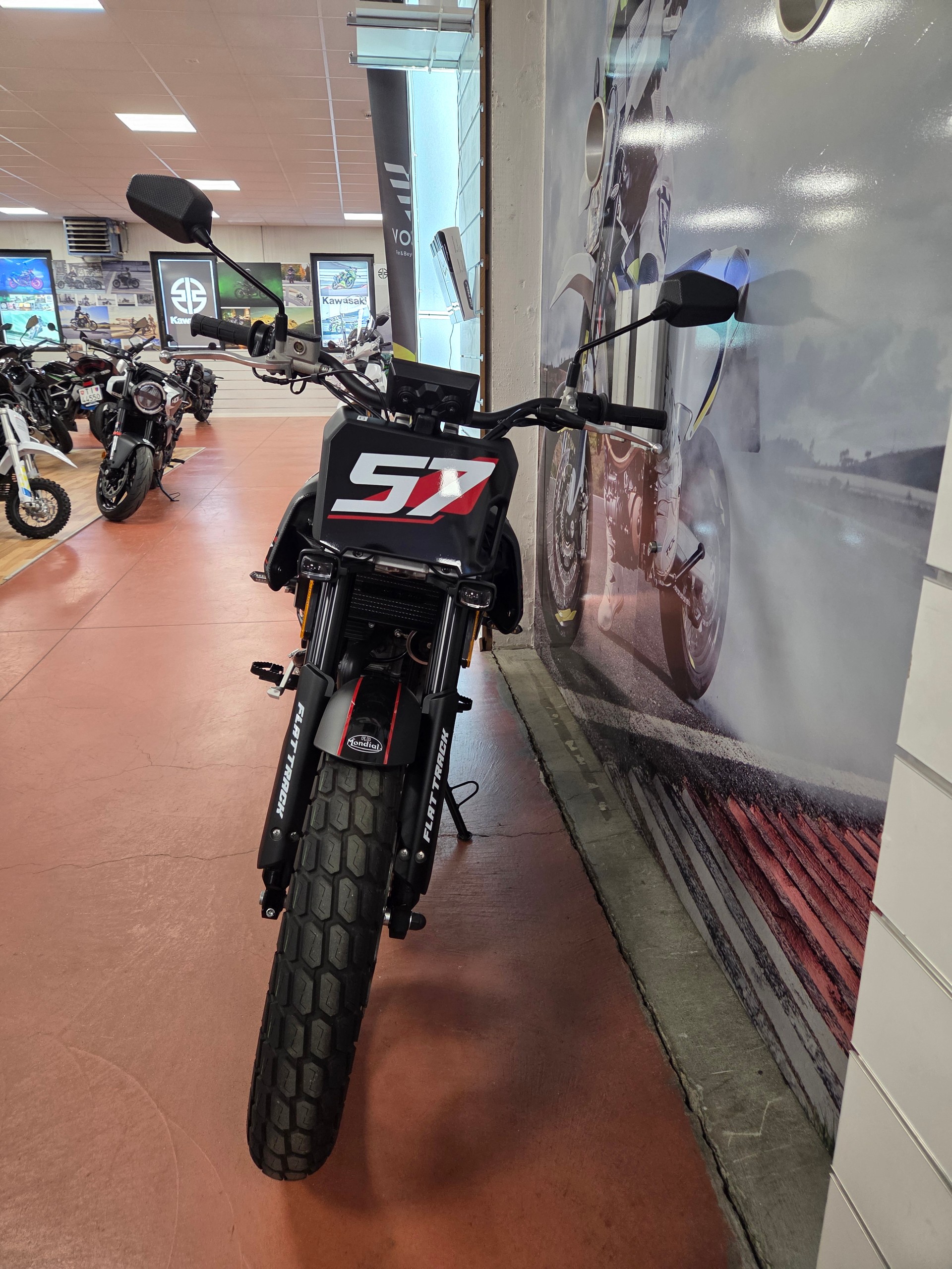 MONDIAL Flat Track 125-showroom-element-1
