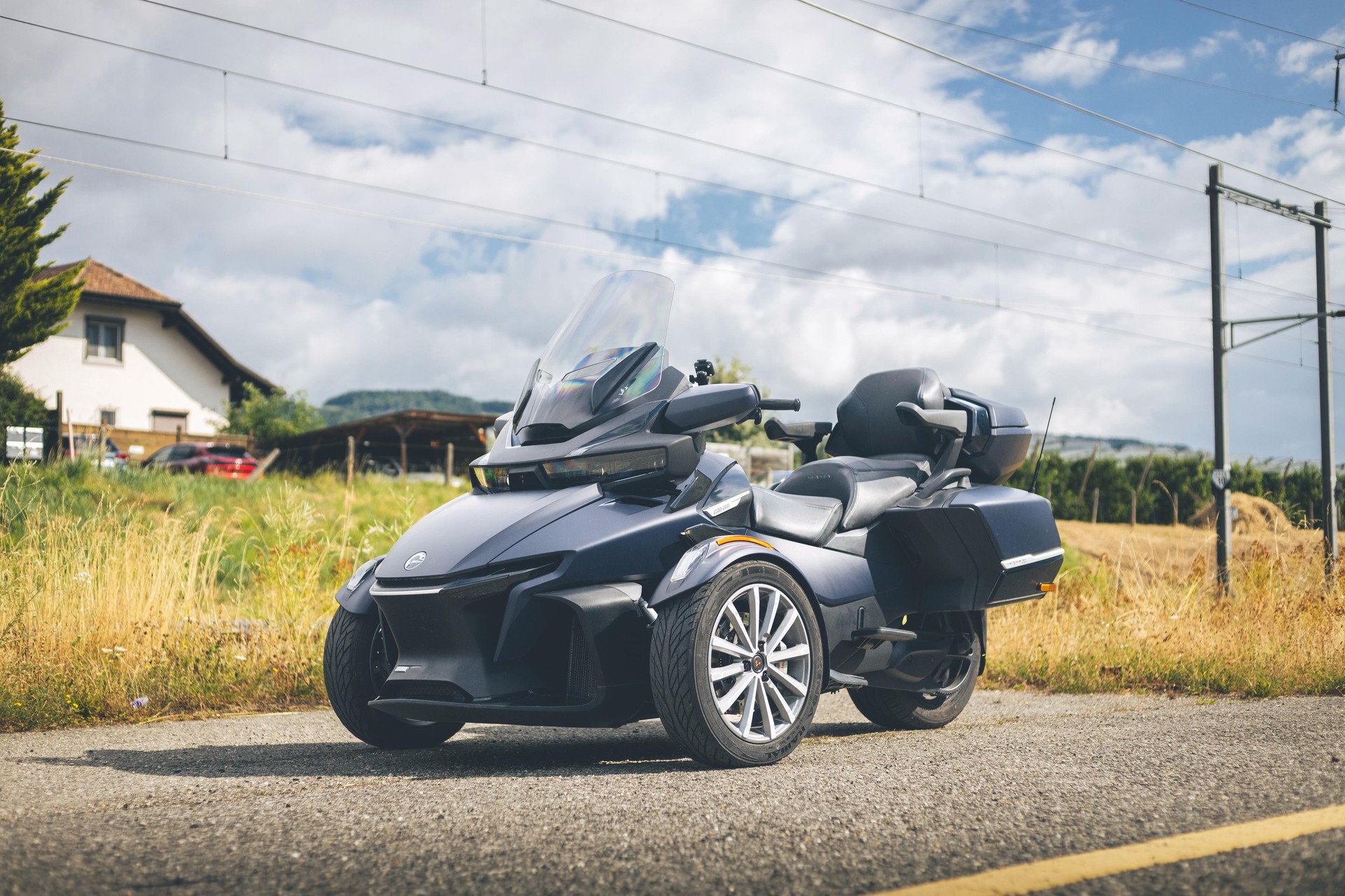 CAN-AM Spyder RT-LTD Sea Sky Edition SE6-image-3
