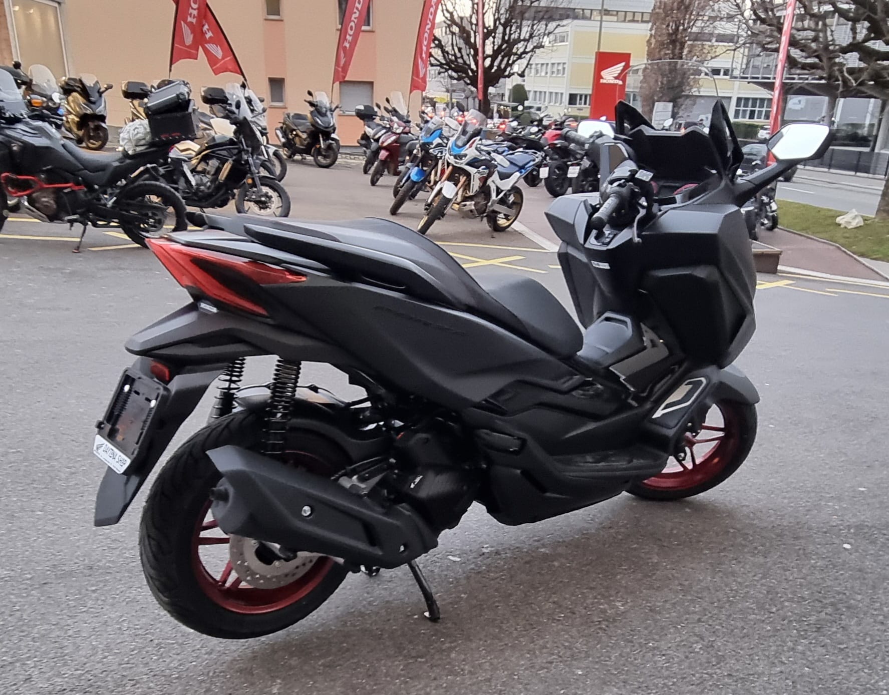 HONDA Nss 125 Forza Special Edition-image-5
