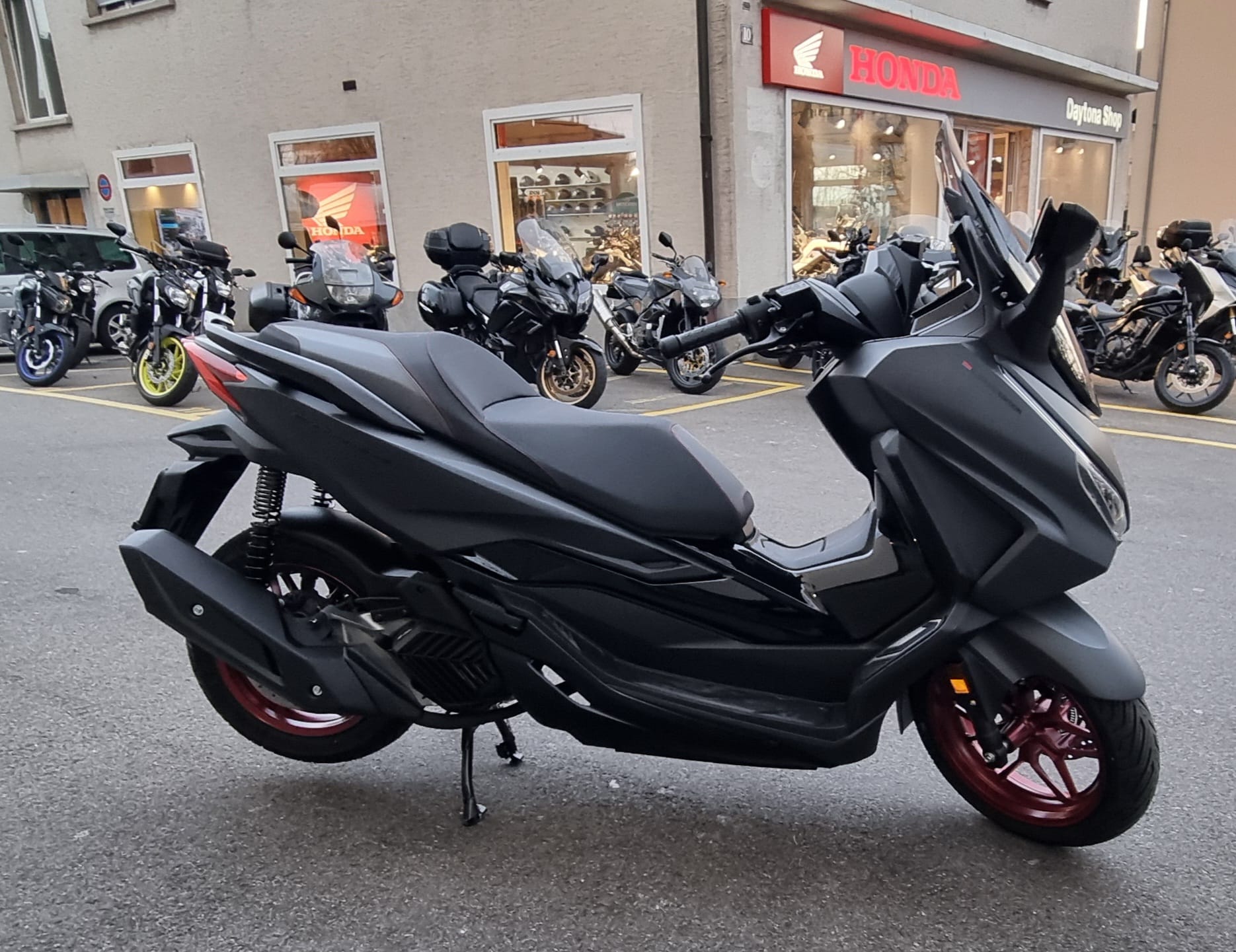 HONDA Nss 125 Forza Special Edition-image-4