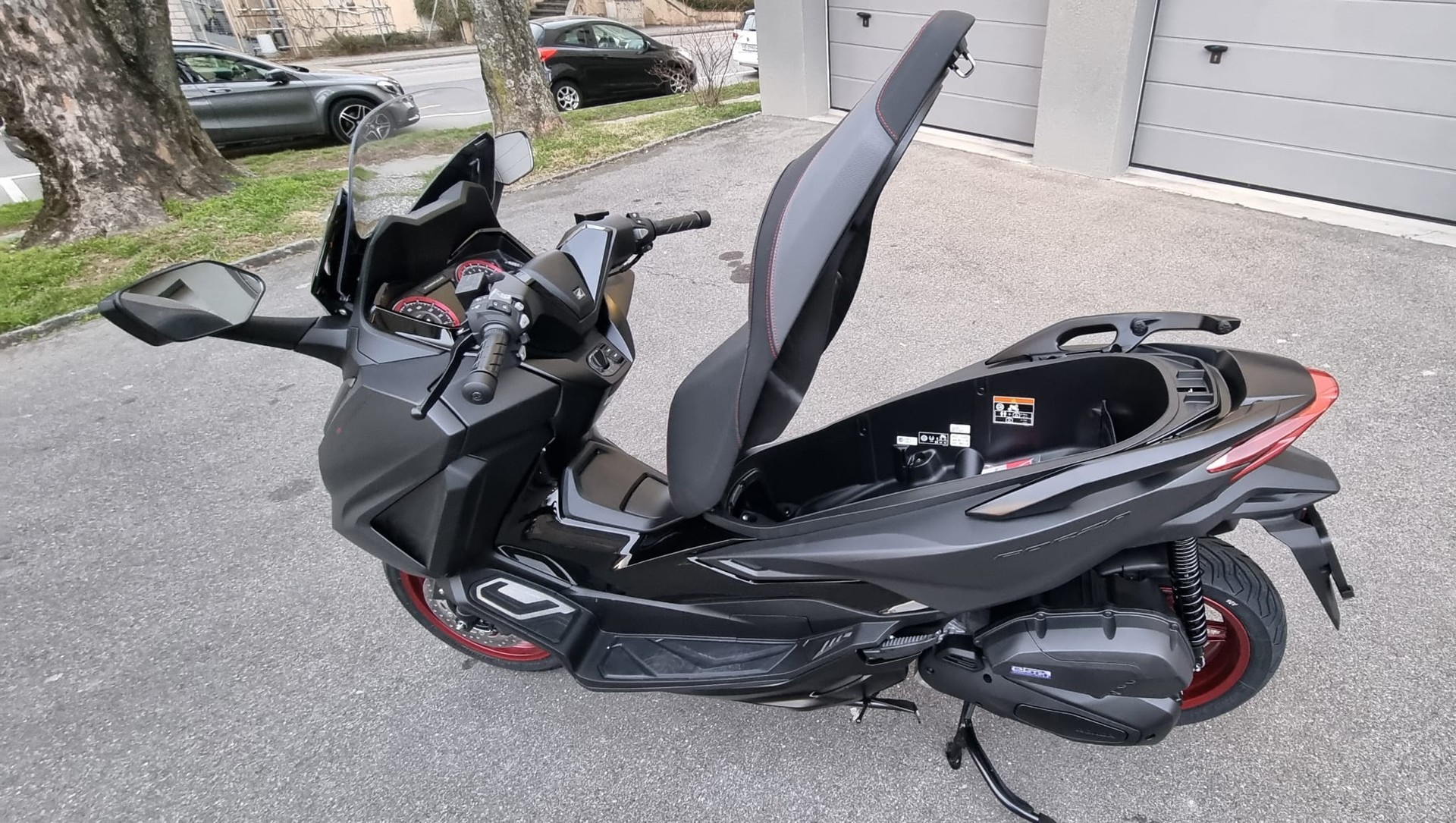 HONDA Nss 125 Forza Special Edition-image-8