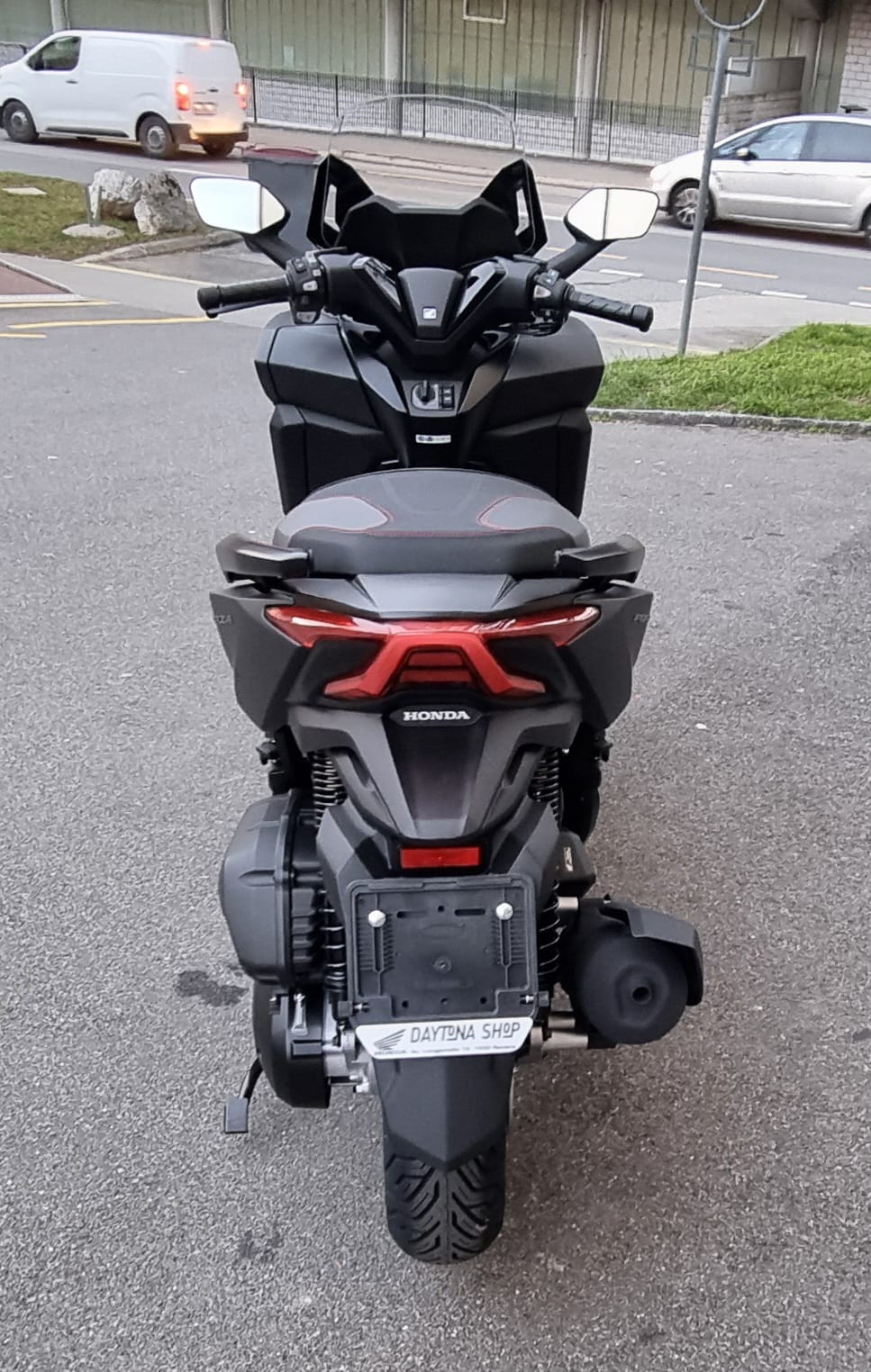 HONDA Nss 125 Forza Special Edition-image-7