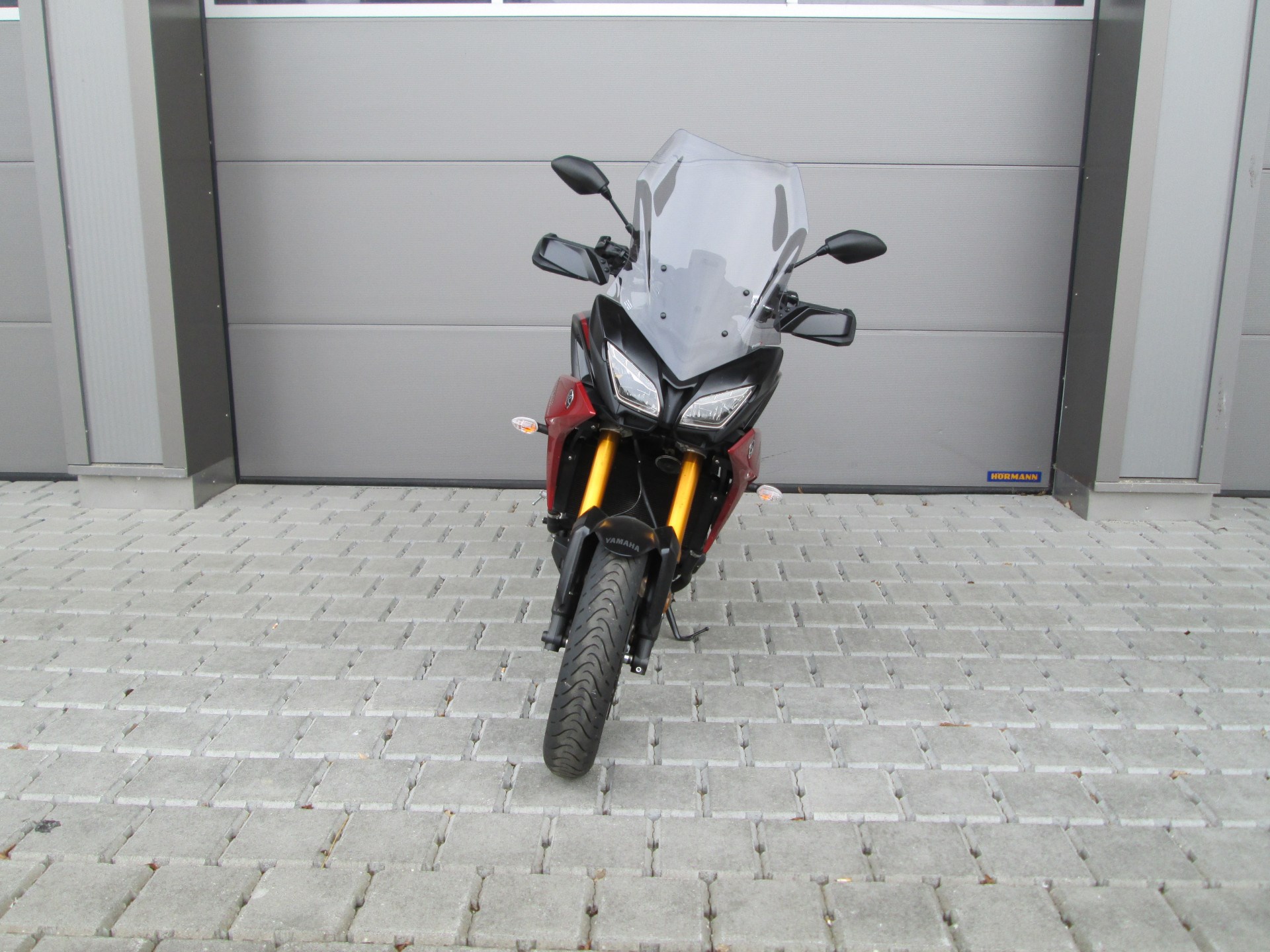 YAMAHA Tracer 900 GT-showroom-element-3