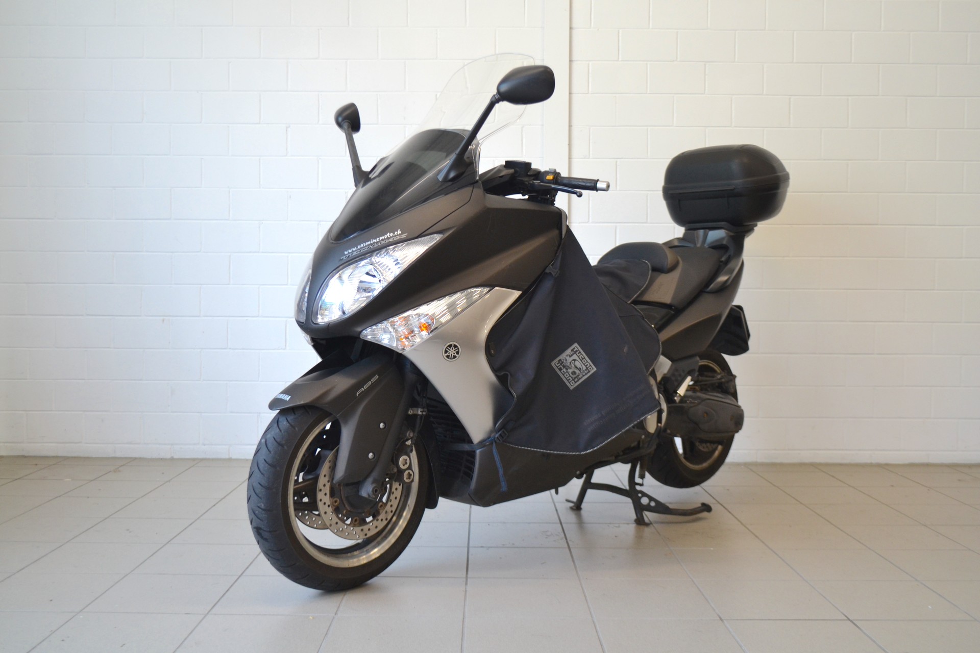 YAMAHA T-MAX XP 500 Tech Max ABS-showroom-element-1