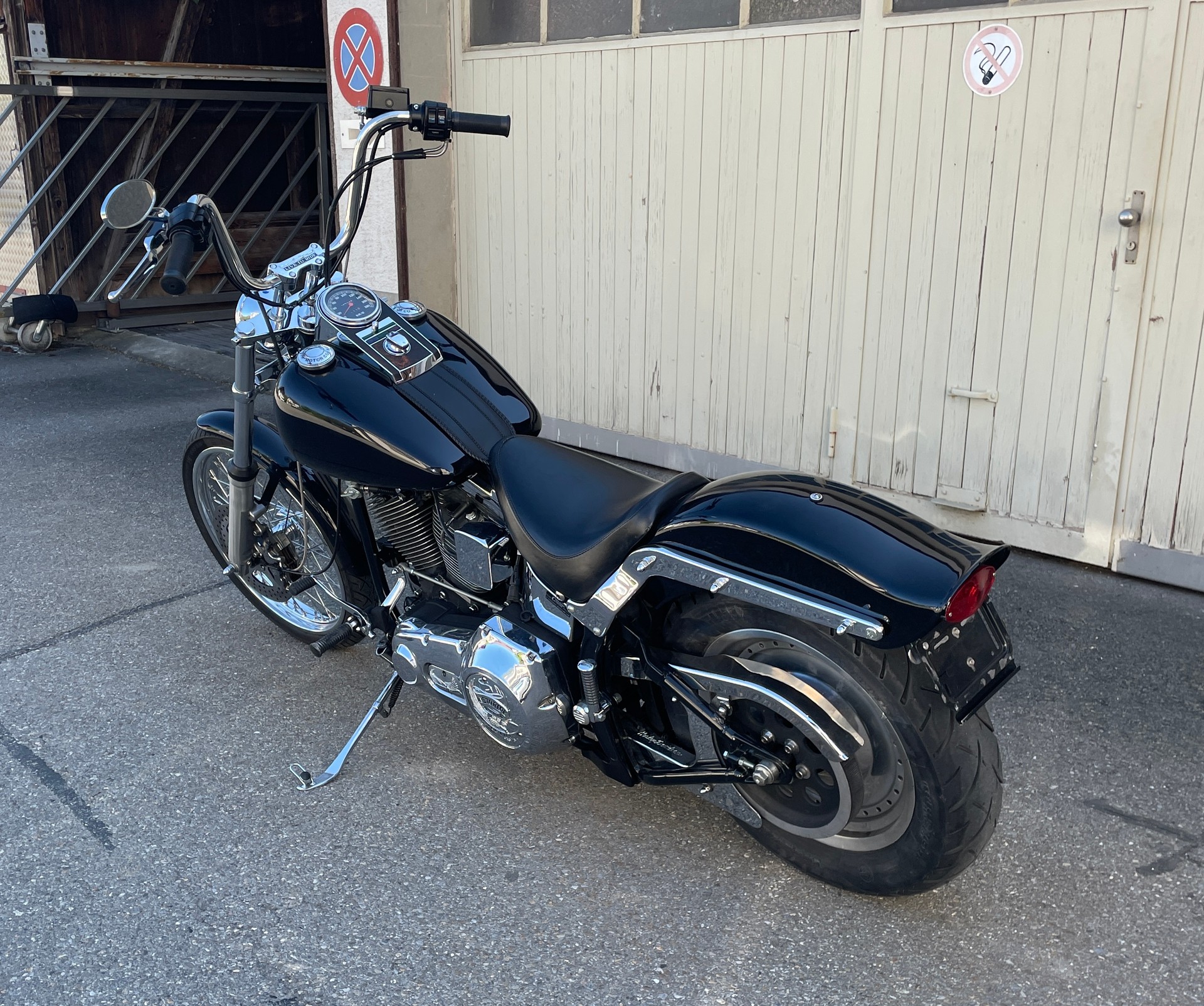 HARLEY-DAVIDSON FXSTC Softail Custom-image-4