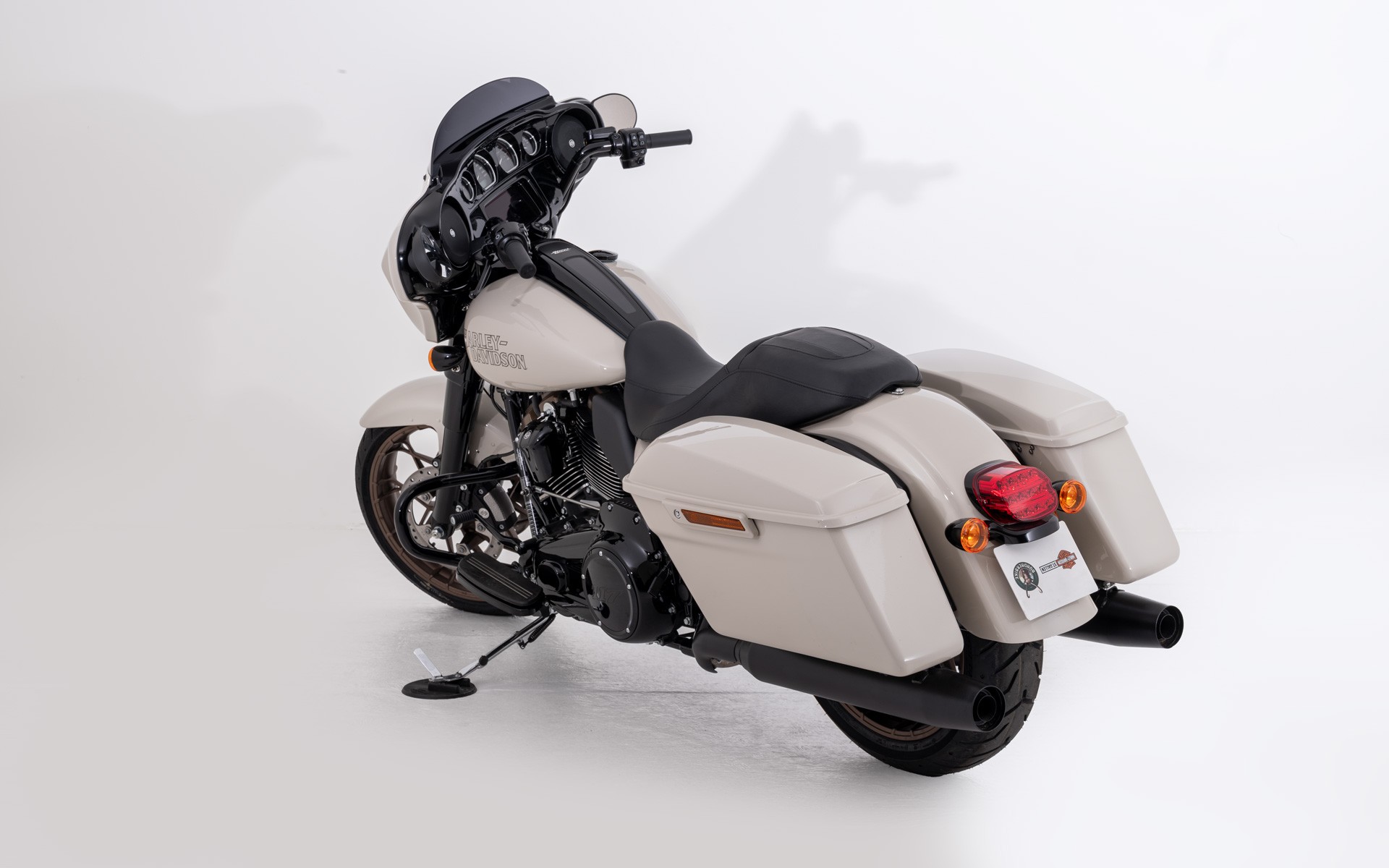 HARLEY-DAVIDSON FLHXST Street Glide ST 117-image-3