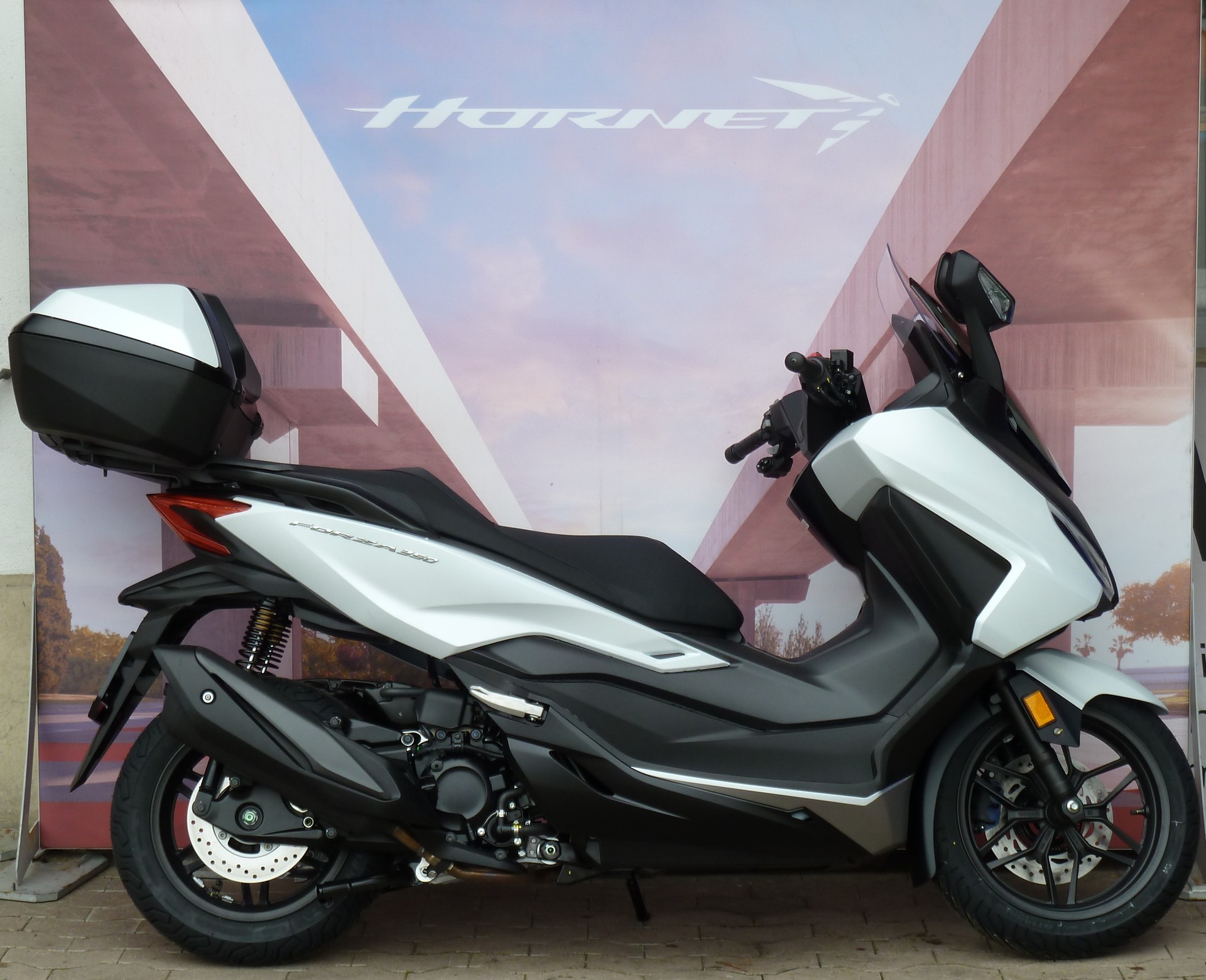 HONDA Forza NSS 350 Smart Top Box-image-0