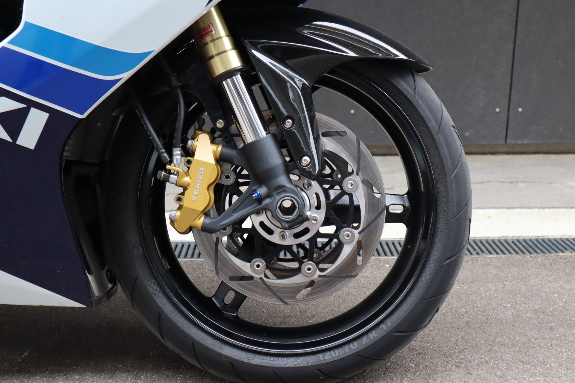 SUZUKI GSX-R 750 K5 Anniversary-image-7