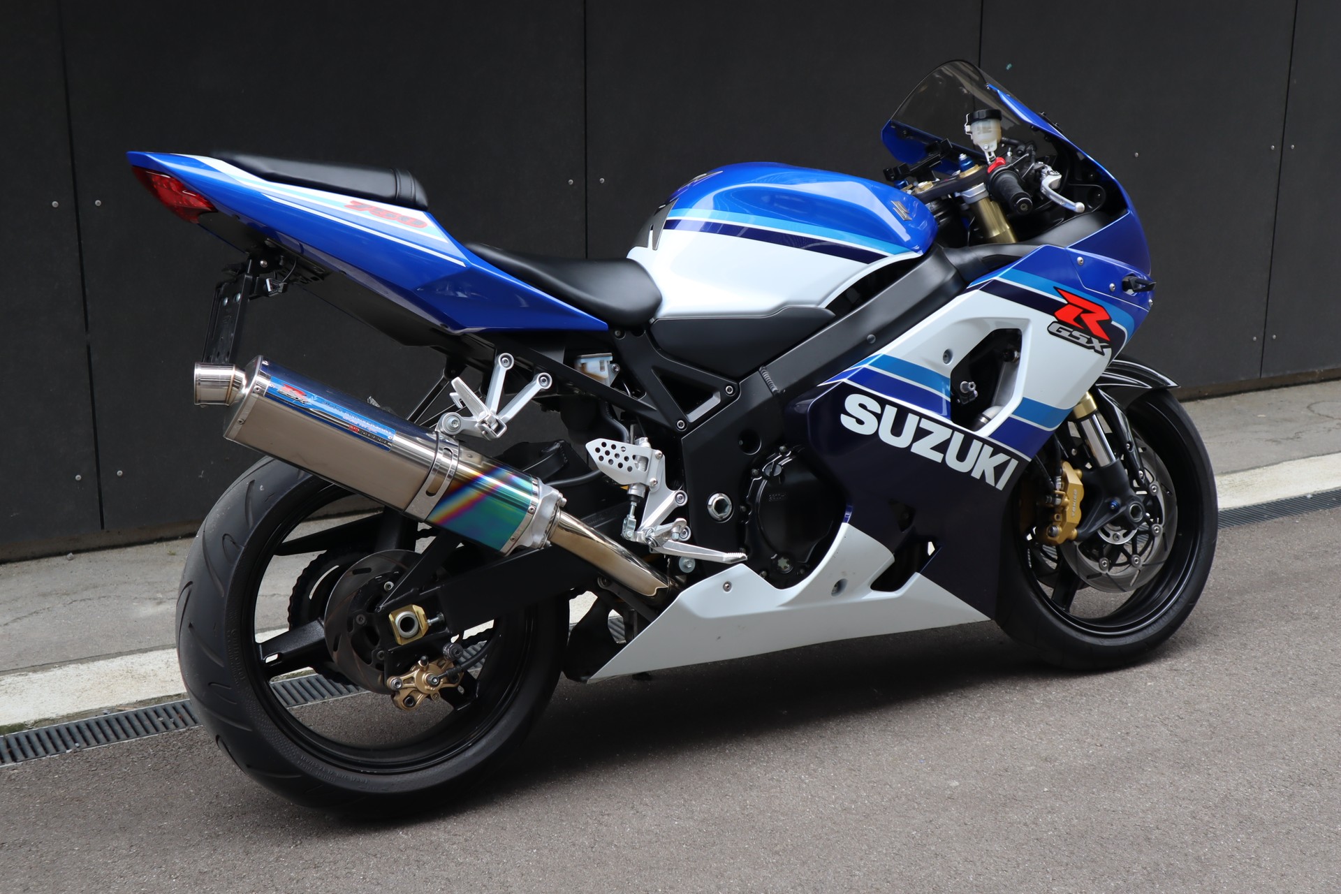 SUZUKI GSX-R 750 K5 Anniversary-image-2