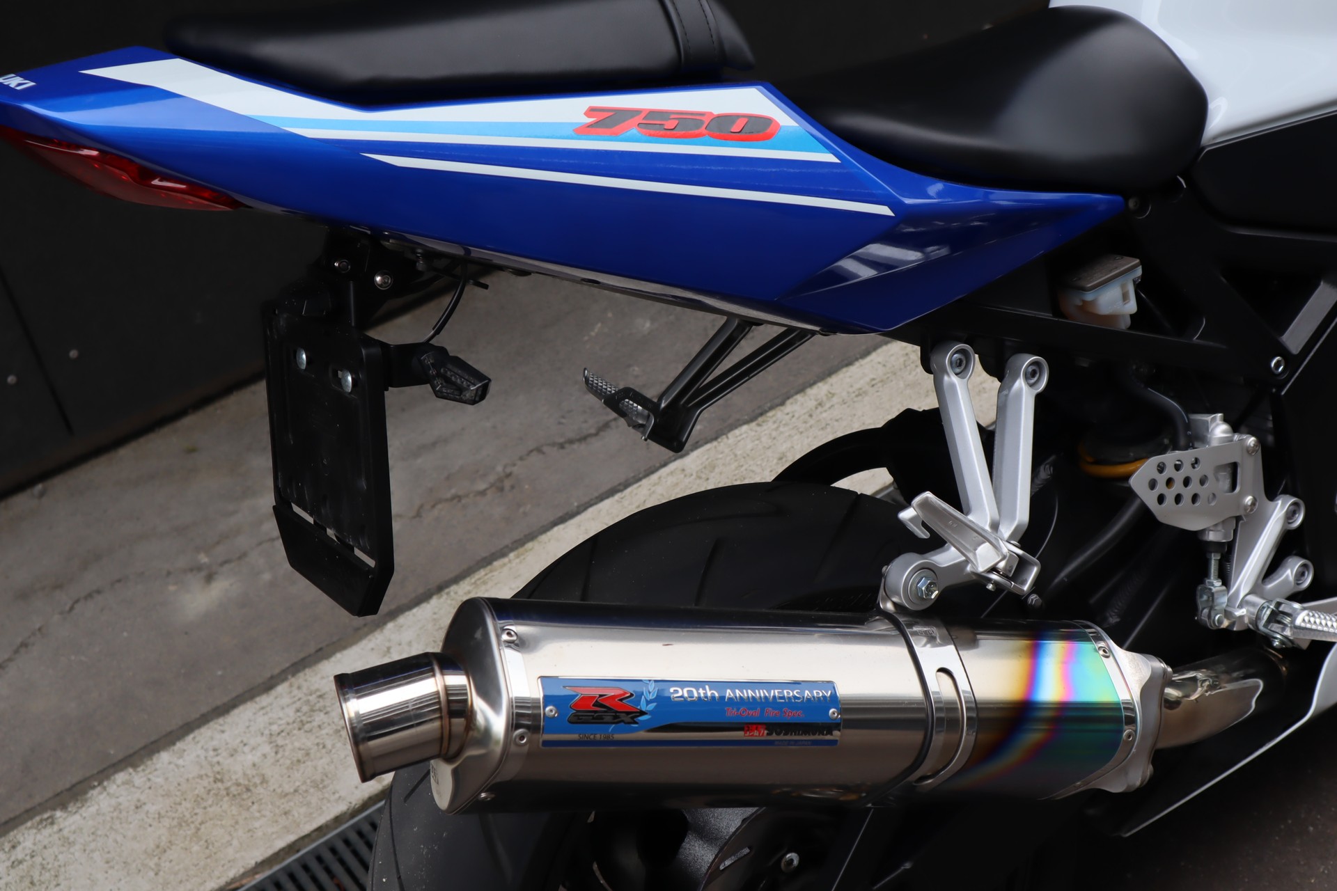 SUZUKI GSX-R 750 K5 Anniversary-image-6