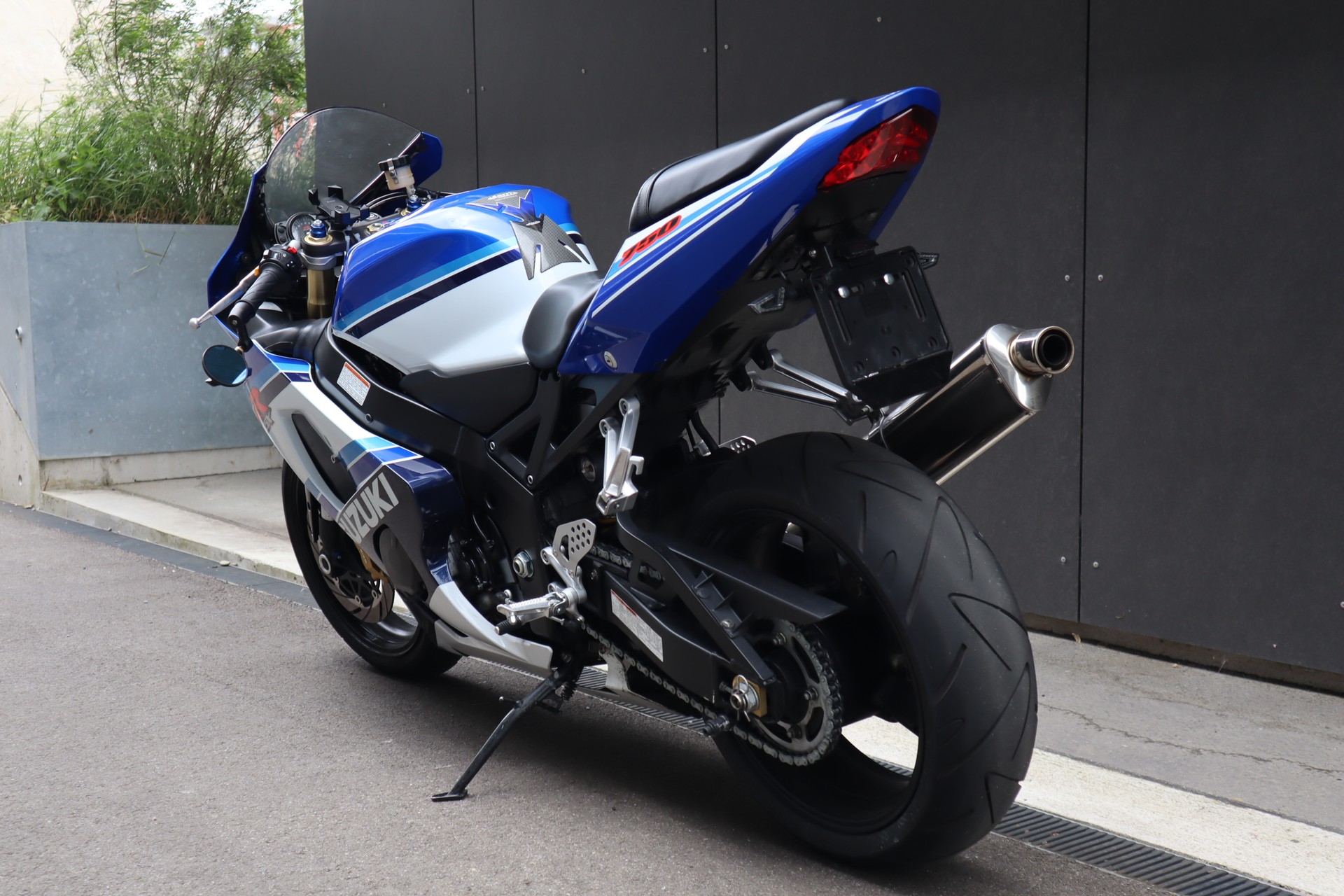 SUZUKI GSX-R 750 K5 Anniversary-image-12