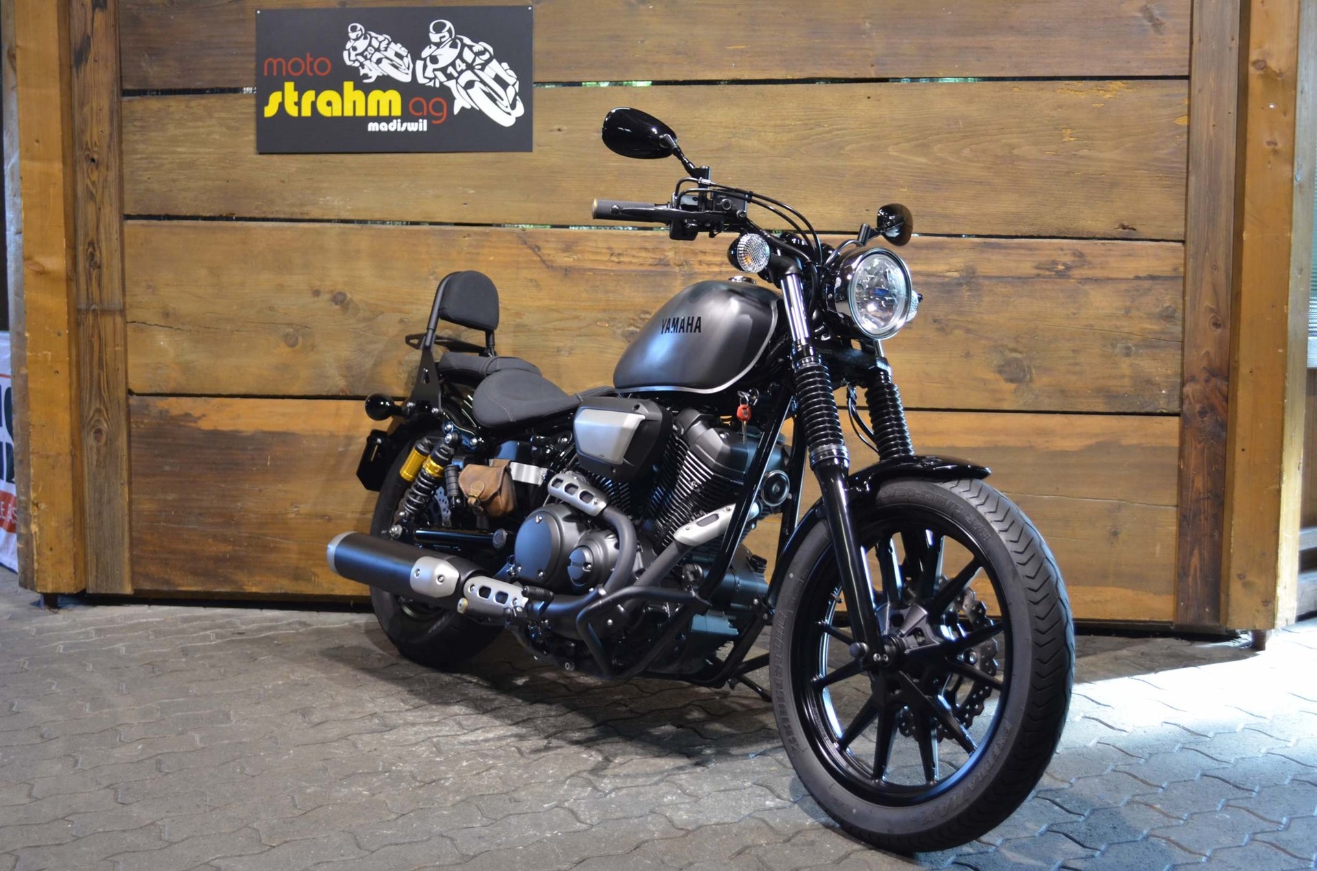 YAMAHA XV 950 R ABS
