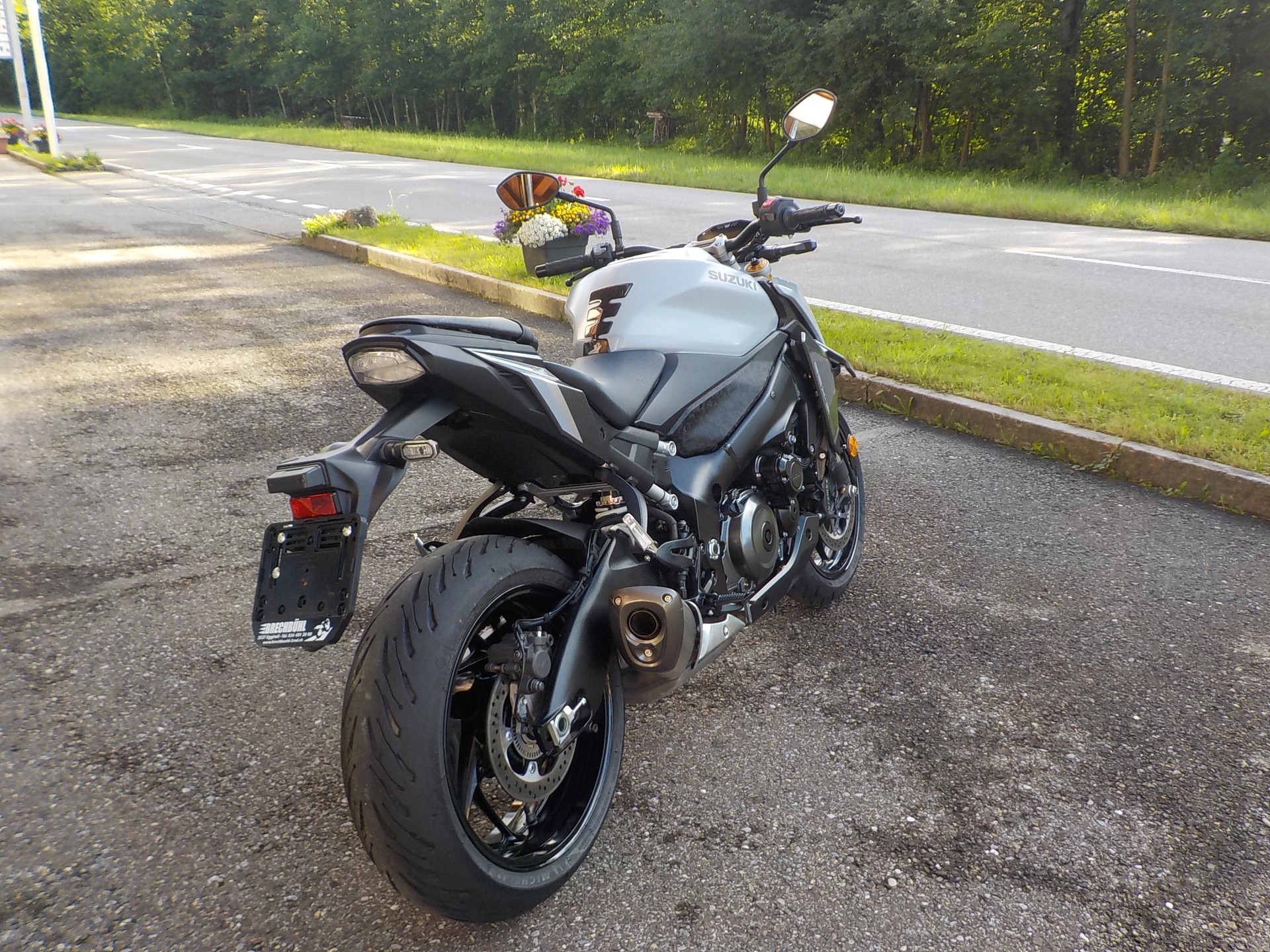 SUZUKI GSX-S 1000-image-5