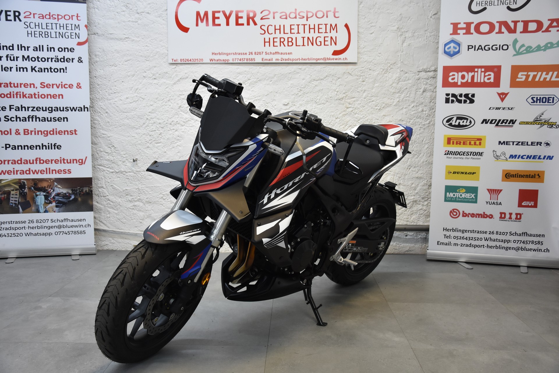 HONDA CB 750 Hornet-showroom-element-3