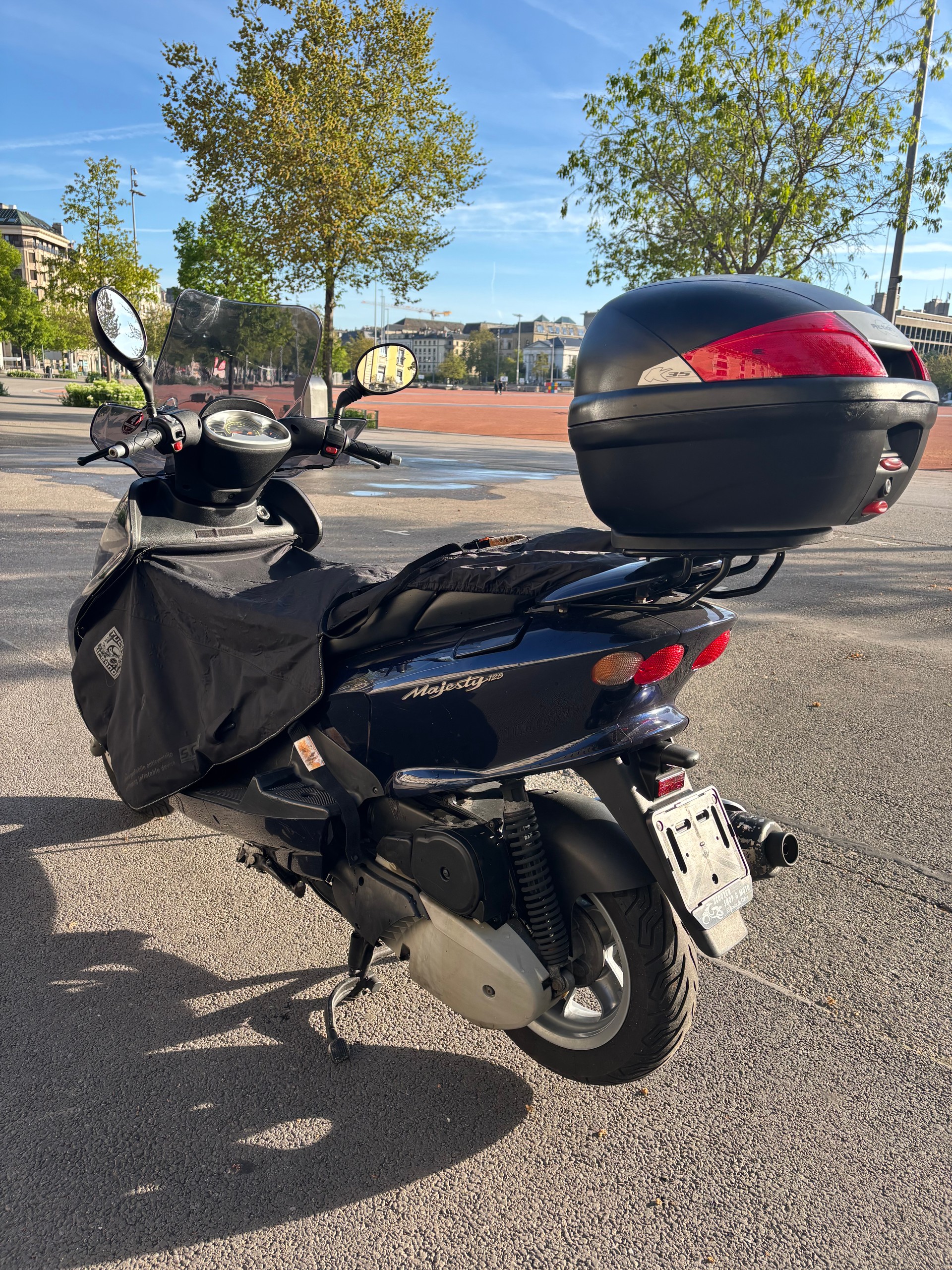 YAMAHA Majesty YP 125 D-image-2