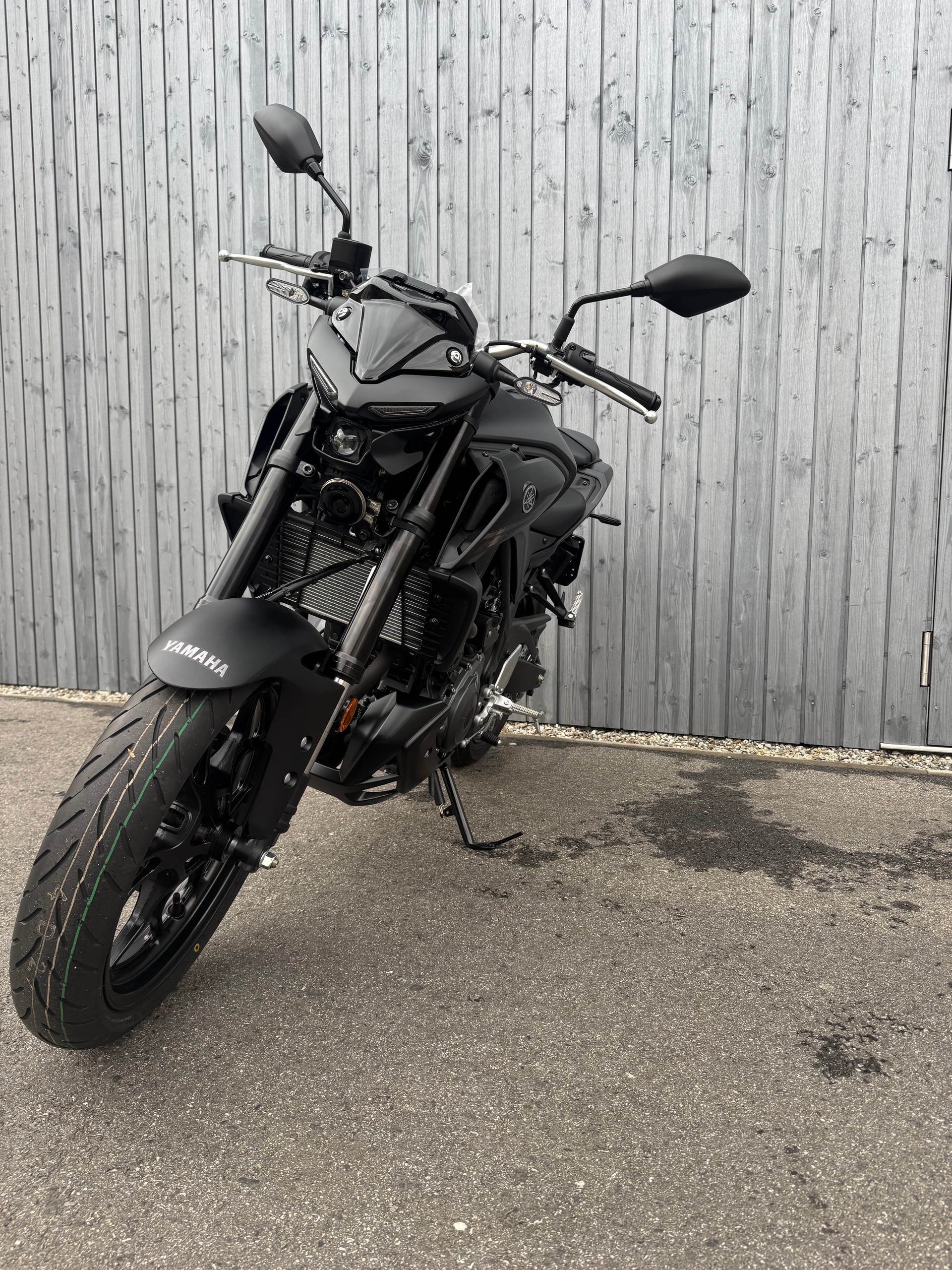 YAMAHA MT-03 ABS-showroom-element-2