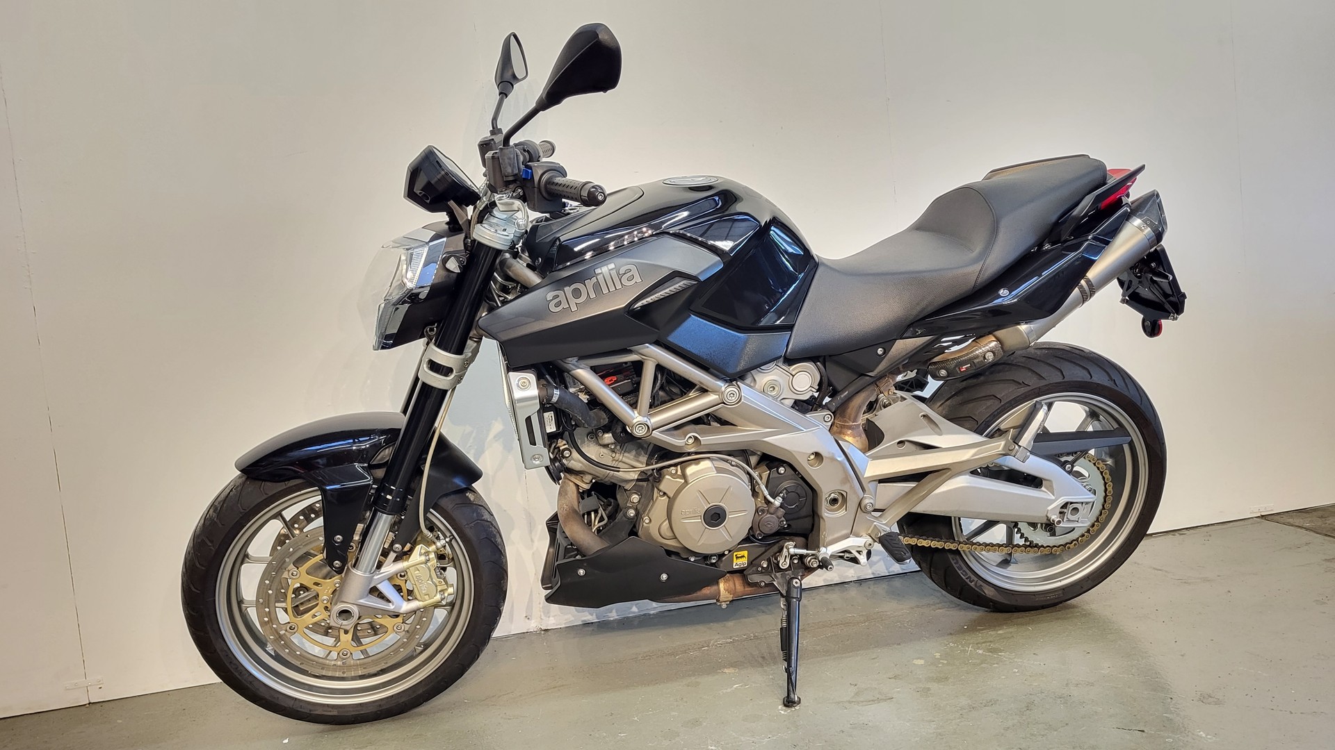 APRILIA SL 750 Shiver ABS-showroom-element-3
